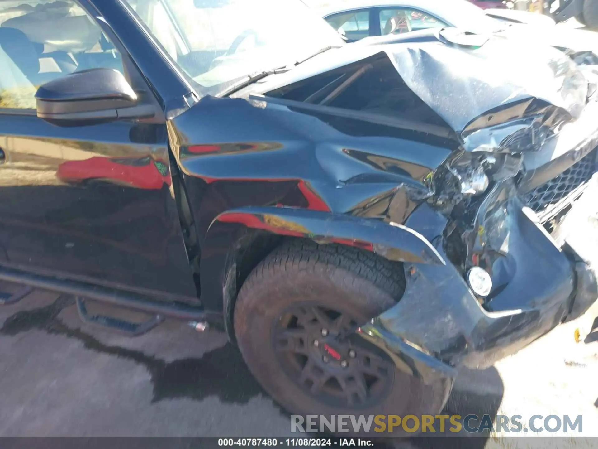 19 Photograph of a damaged car JTEBU5JRXK5722990 TOYOTA 4RUNNER 2019