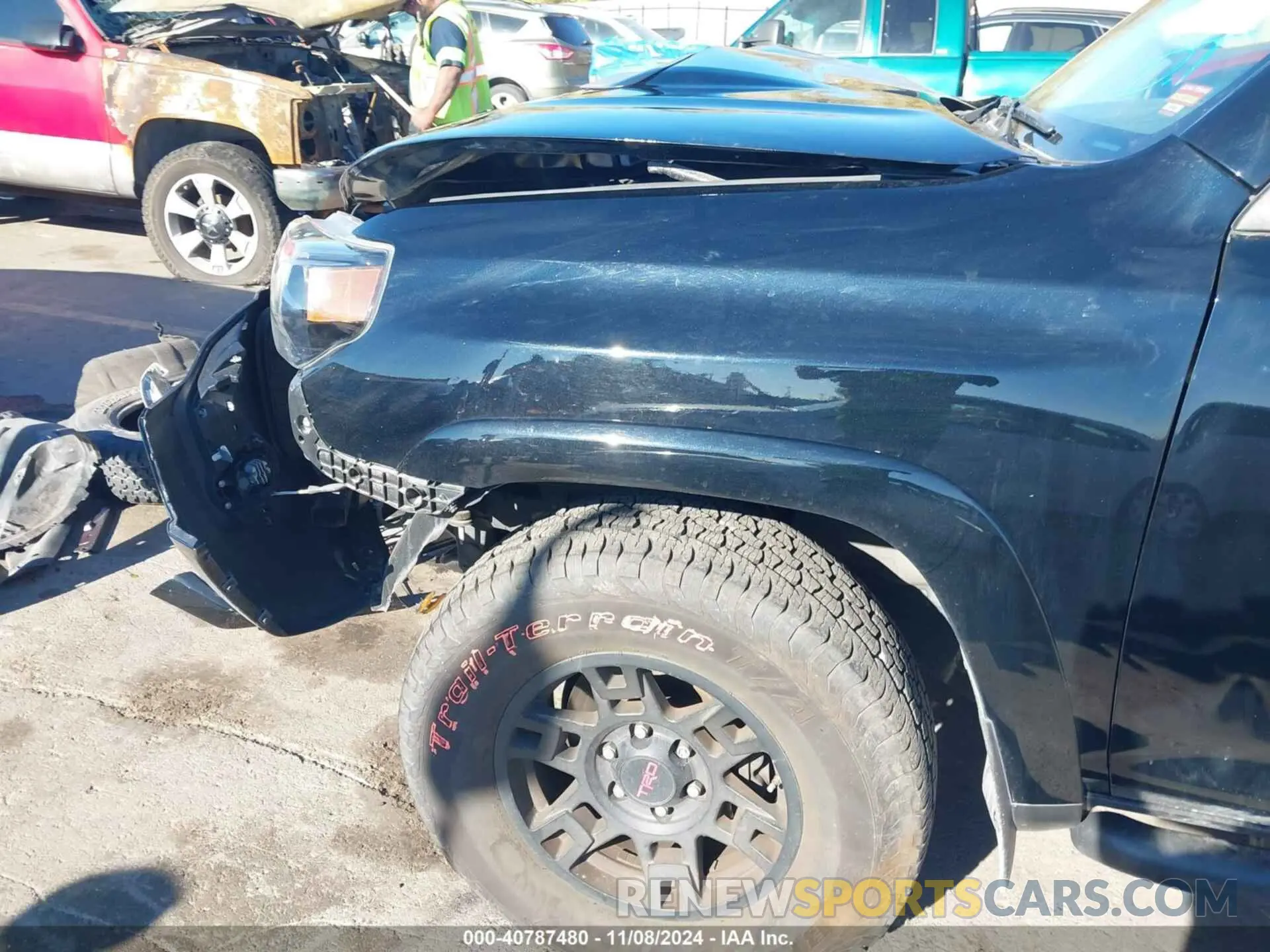 21 Photograph of a damaged car JTEBU5JRXK5722990 TOYOTA 4RUNNER 2019