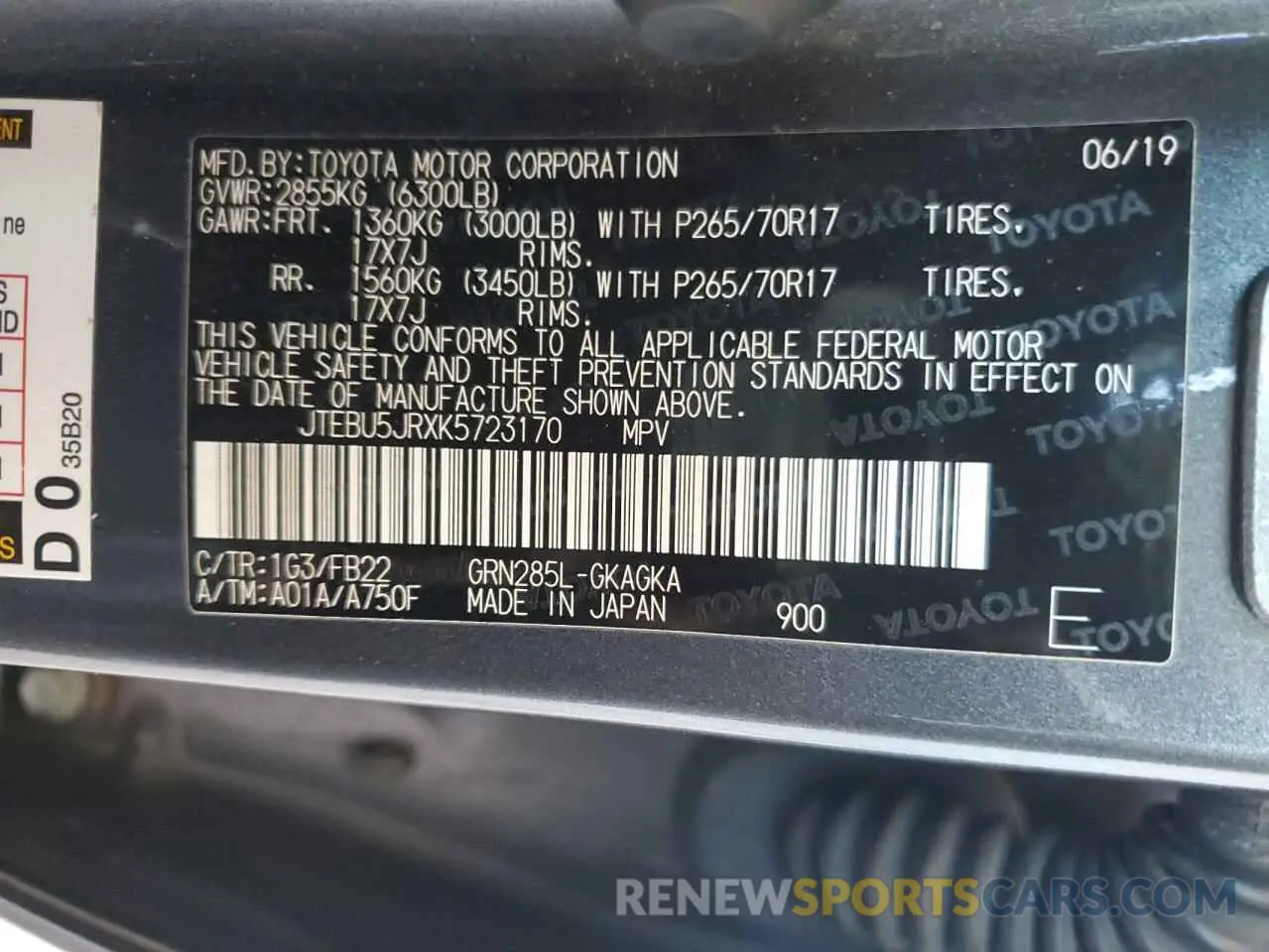13 Photograph of a damaged car JTEBU5JRXK5723170 TOYOTA 4RUNNER 2019