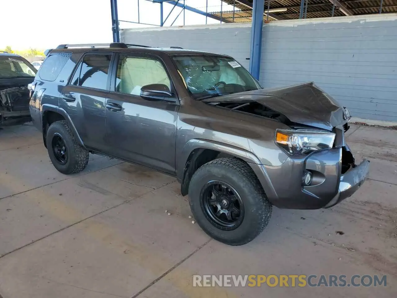 4 Photograph of a damaged car JTEBU5JRXK5723170 TOYOTA 4RUNNER 2019