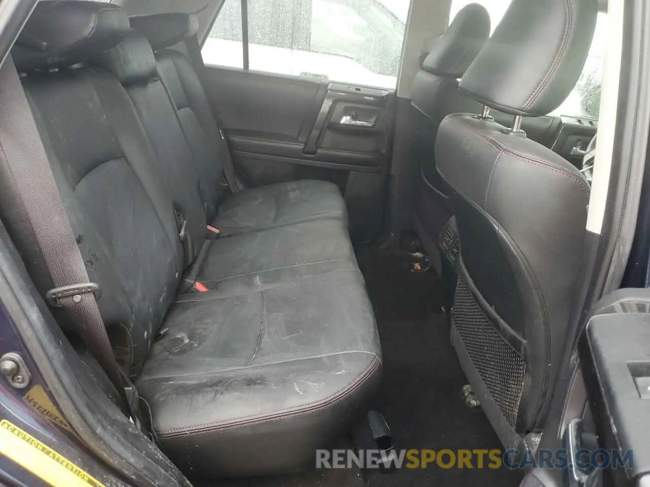 11 Photograph of a damaged car JTEBU5JRXK5728580 TOYOTA 4RUNNER 2019