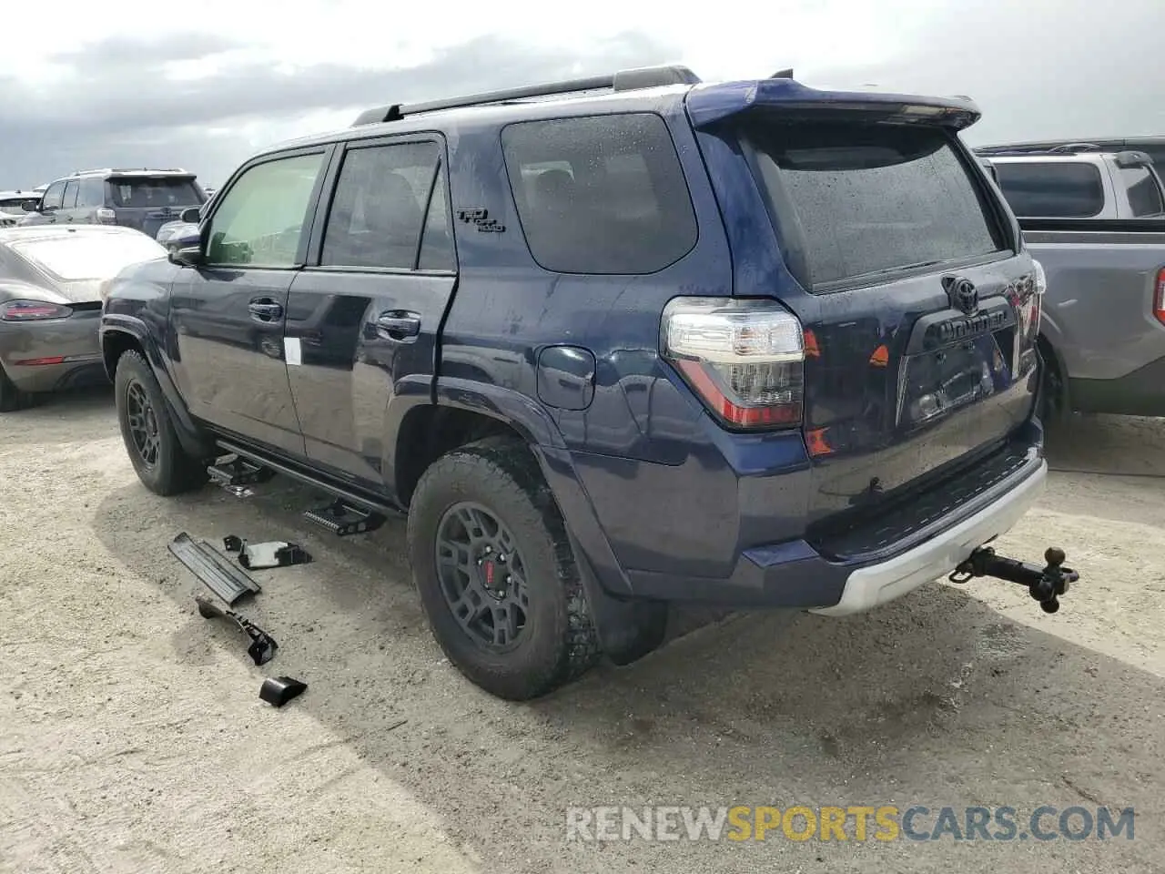 2 Photograph of a damaged car JTEBU5JRXK5728580 TOYOTA 4RUNNER 2019
