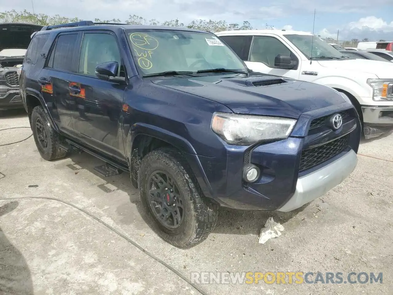 4 Photograph of a damaged car JTEBU5JRXK5728580 TOYOTA 4RUNNER 2019