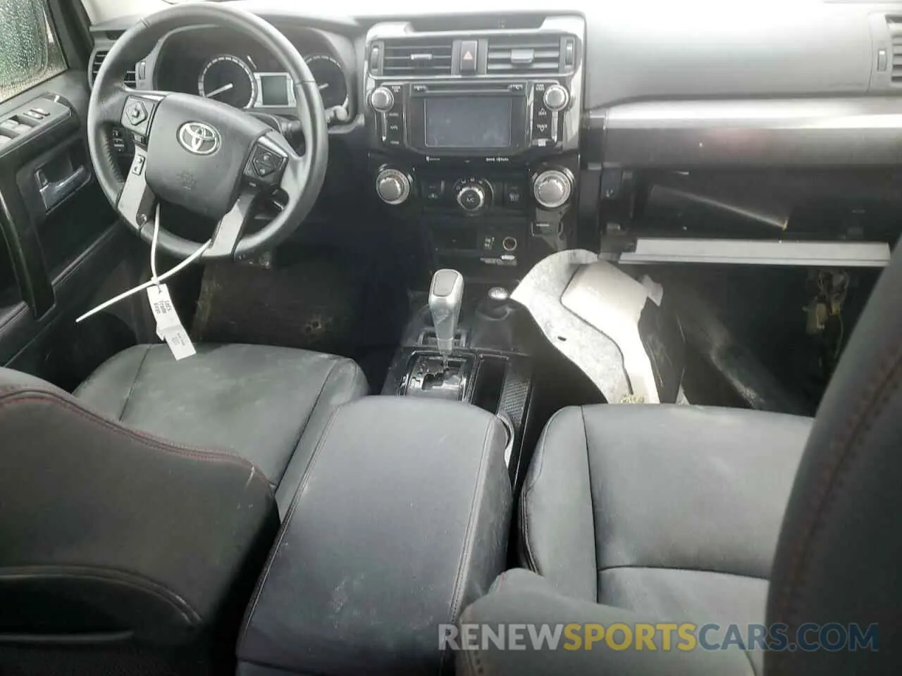 8 Photograph of a damaged car JTEBU5JRXK5728580 TOYOTA 4RUNNER 2019