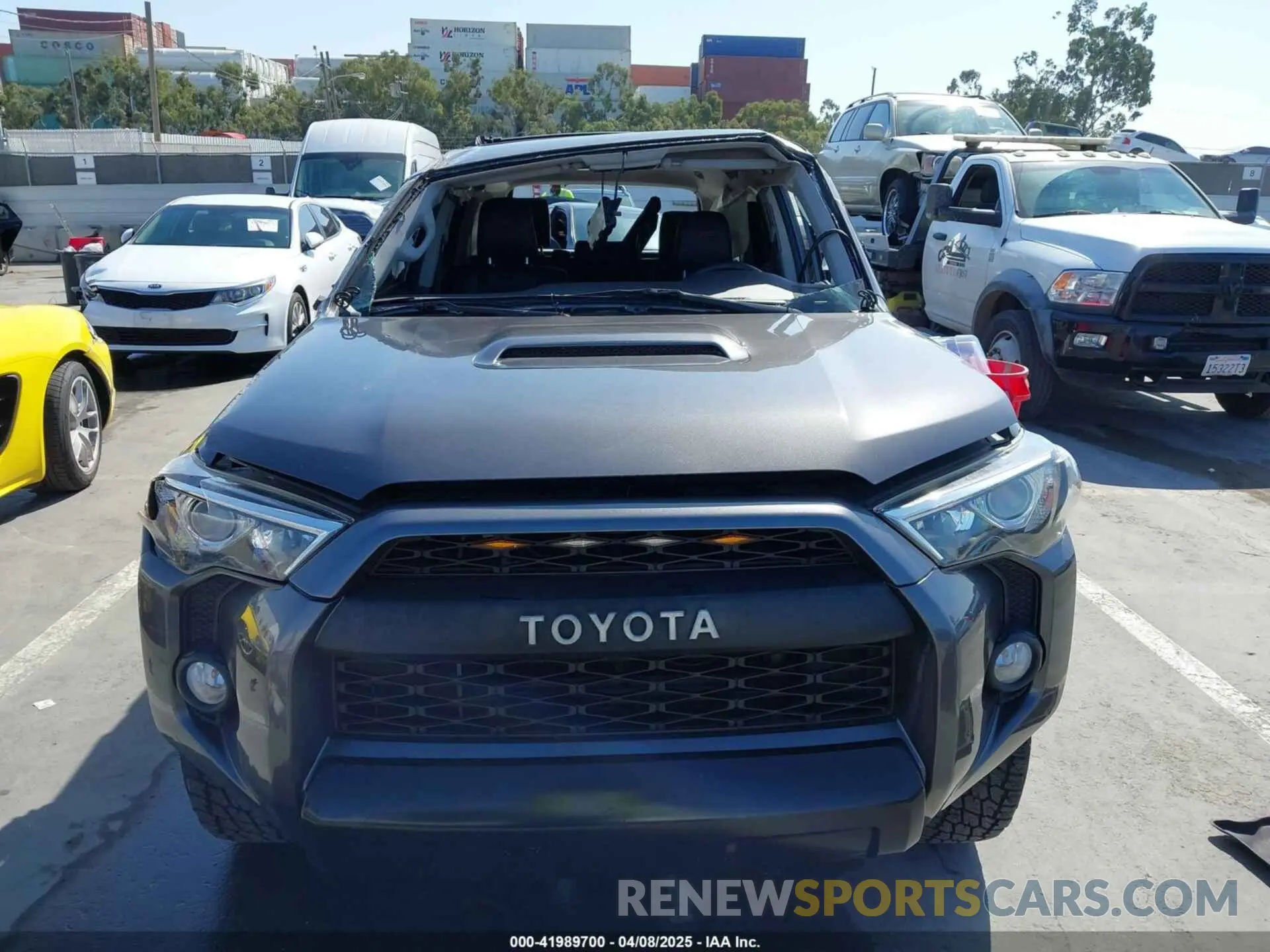12 Photograph of a damaged car JTEBU5JRXK5731656 TOYOTA 4RUNNER 2019