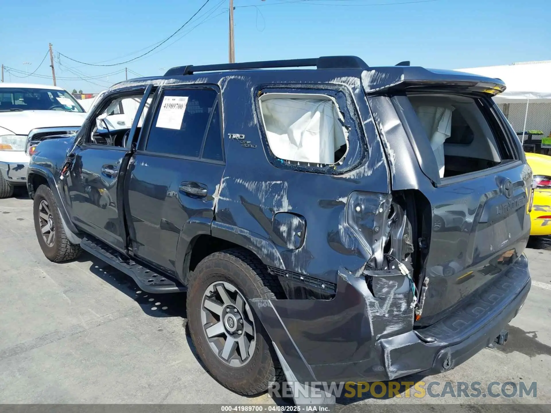 3 Photograph of a damaged car JTEBU5JRXK5731656 TOYOTA 4RUNNER 2019