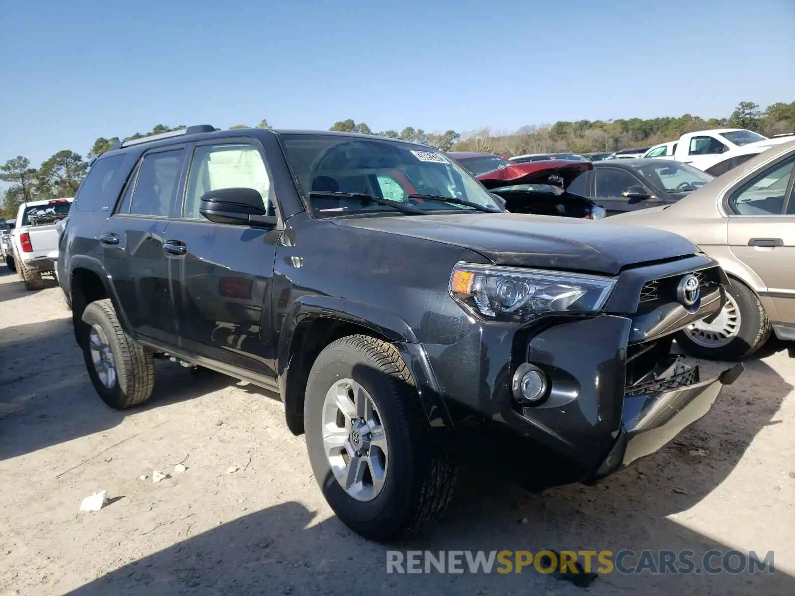 1 Photograph of a damaged car JTEZU5JR0K5199283 TOYOTA 4RUNNER 2019