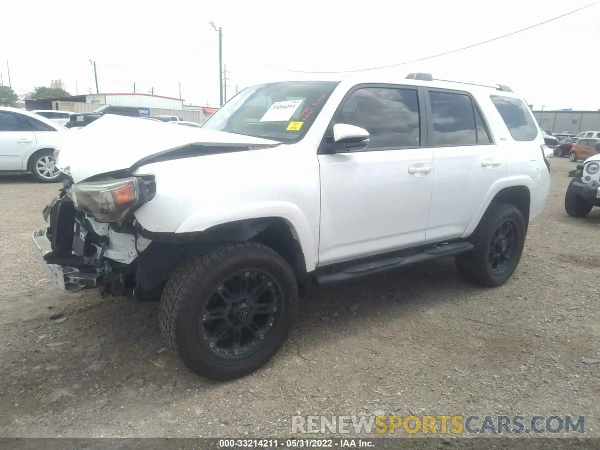 2 Photograph of a damaged car JTEZU5JR0K5202134 TOYOTA 4RUNNER 2019