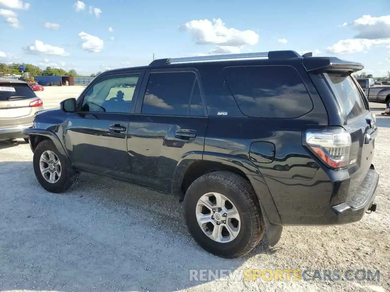 2 Photograph of a damaged car JTEZU5JR0K5204420 TOYOTA 4RUNNER 2019