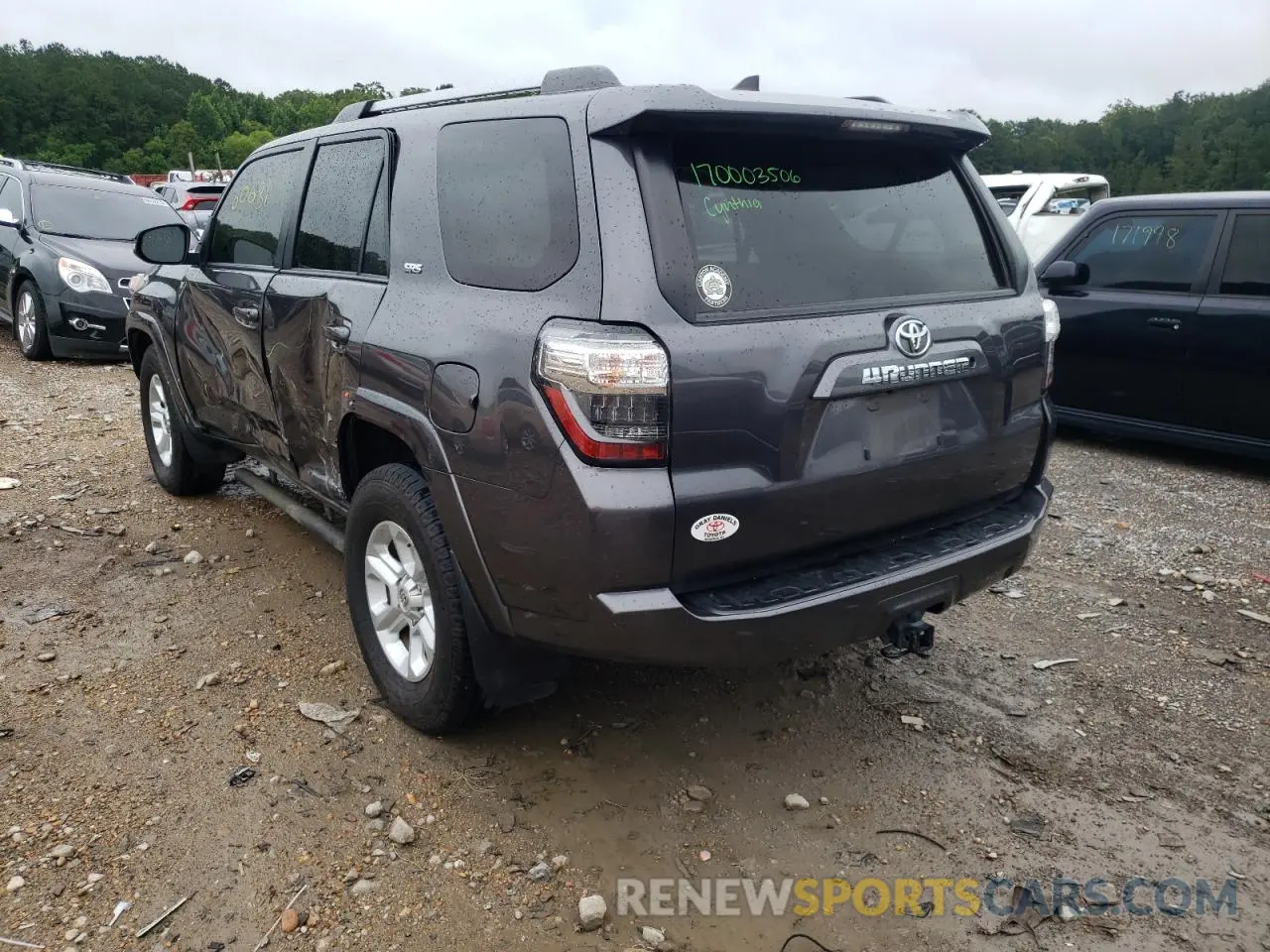 3 Photograph of a damaged car JTEZU5JR0K5209682 TOYOTA 4RUNNER 2019