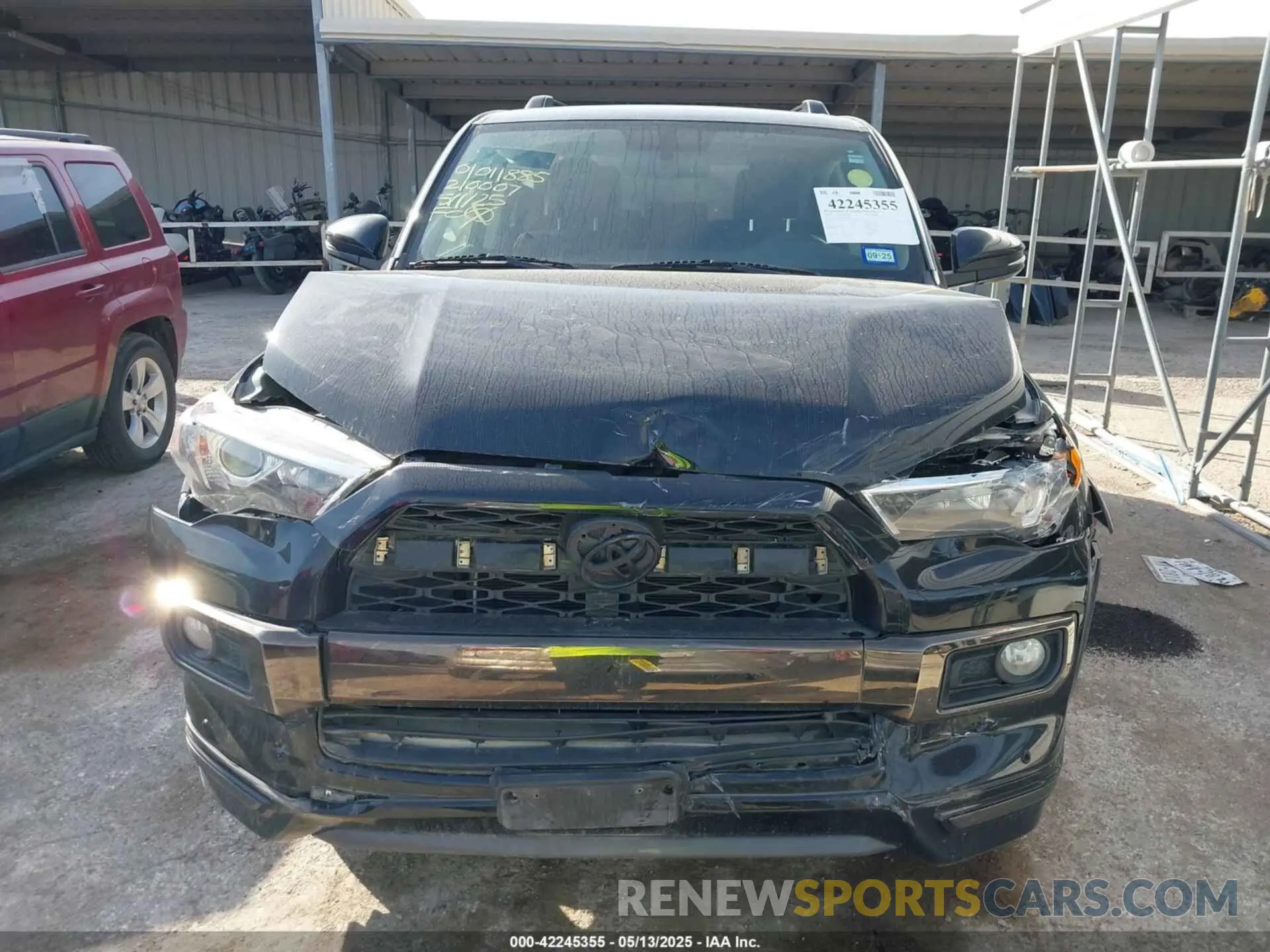 12 Photograph of a damaged car JTEZU5JR0K5210007 TOYOTA 4RUNNER 2019