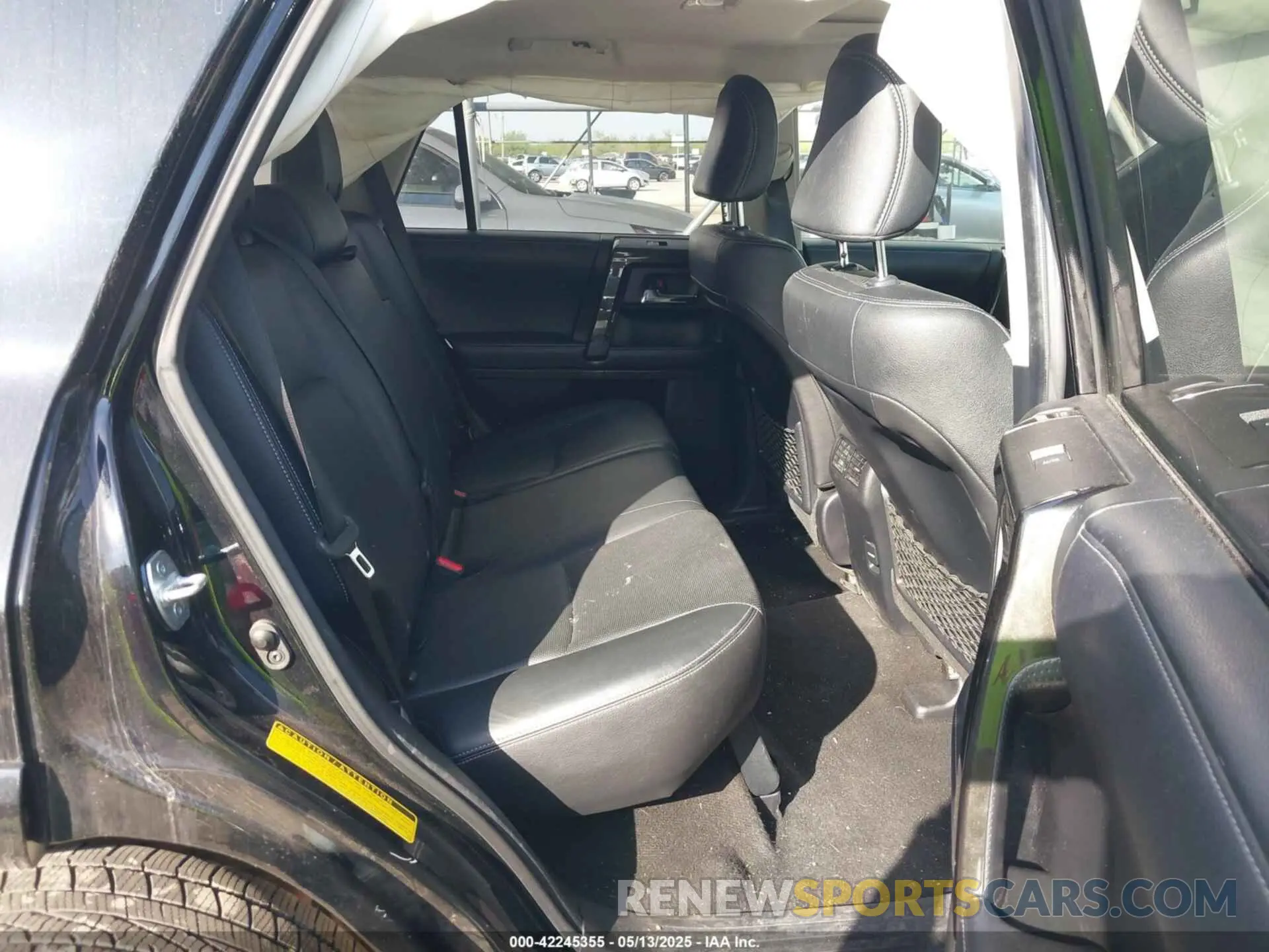 8 Photograph of a damaged car JTEZU5JR0K5210007 TOYOTA 4RUNNER 2019