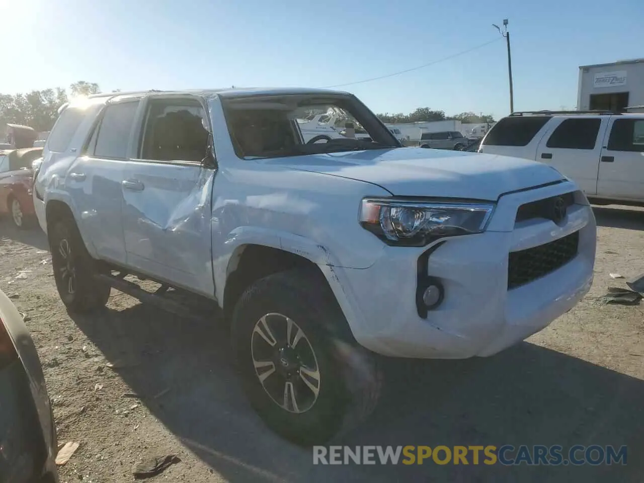 4 Photograph of a damaged car JTEZU5JR1K5197333 TOYOTA 4RUNNER 2019