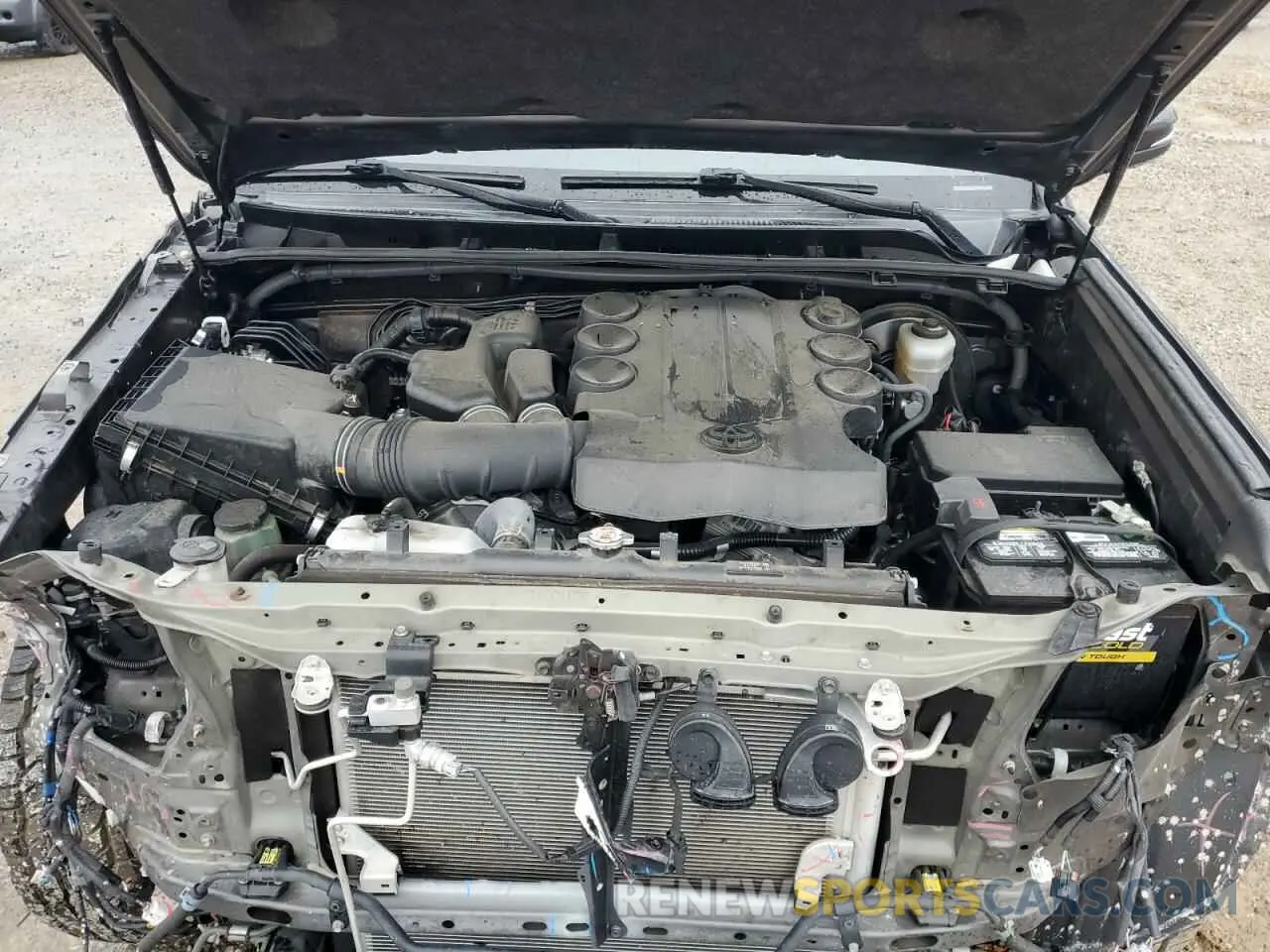12 Photograph of a damaged car JTEZU5JR1K5207892 TOYOTA 4RUNNER 2019