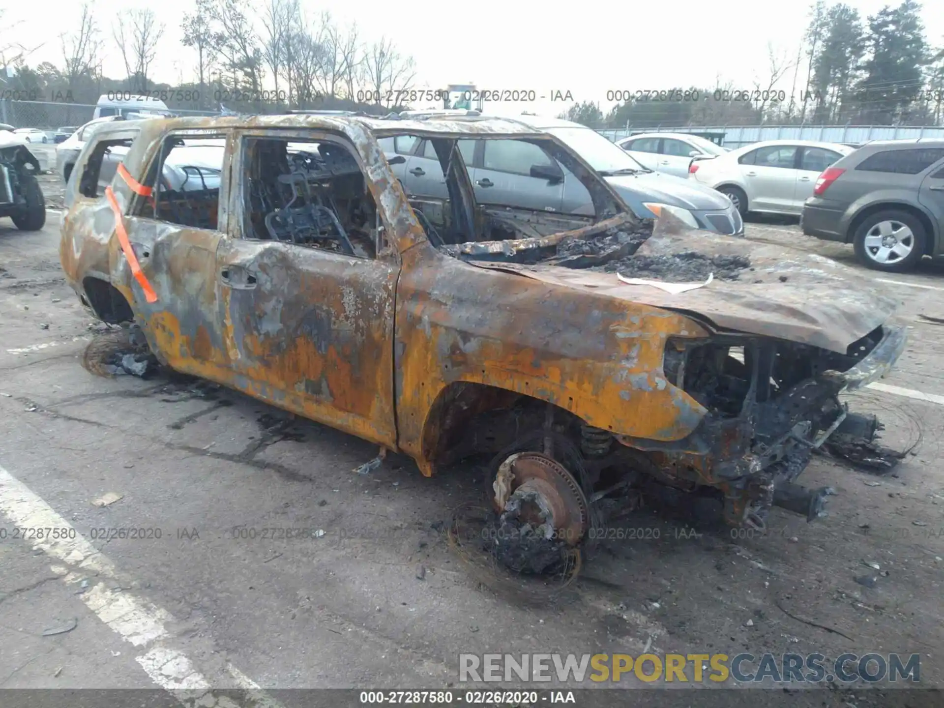 1 Photograph of a damaged car JTEZU5JR1K5209075 TOYOTA 4RUNNER 2019