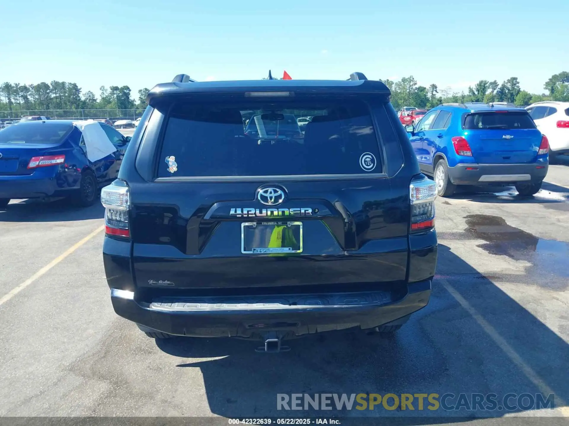 16 Photograph of a damaged car JTEZU5JR2K5210350 TOYOTA 4RUNNER 2019
