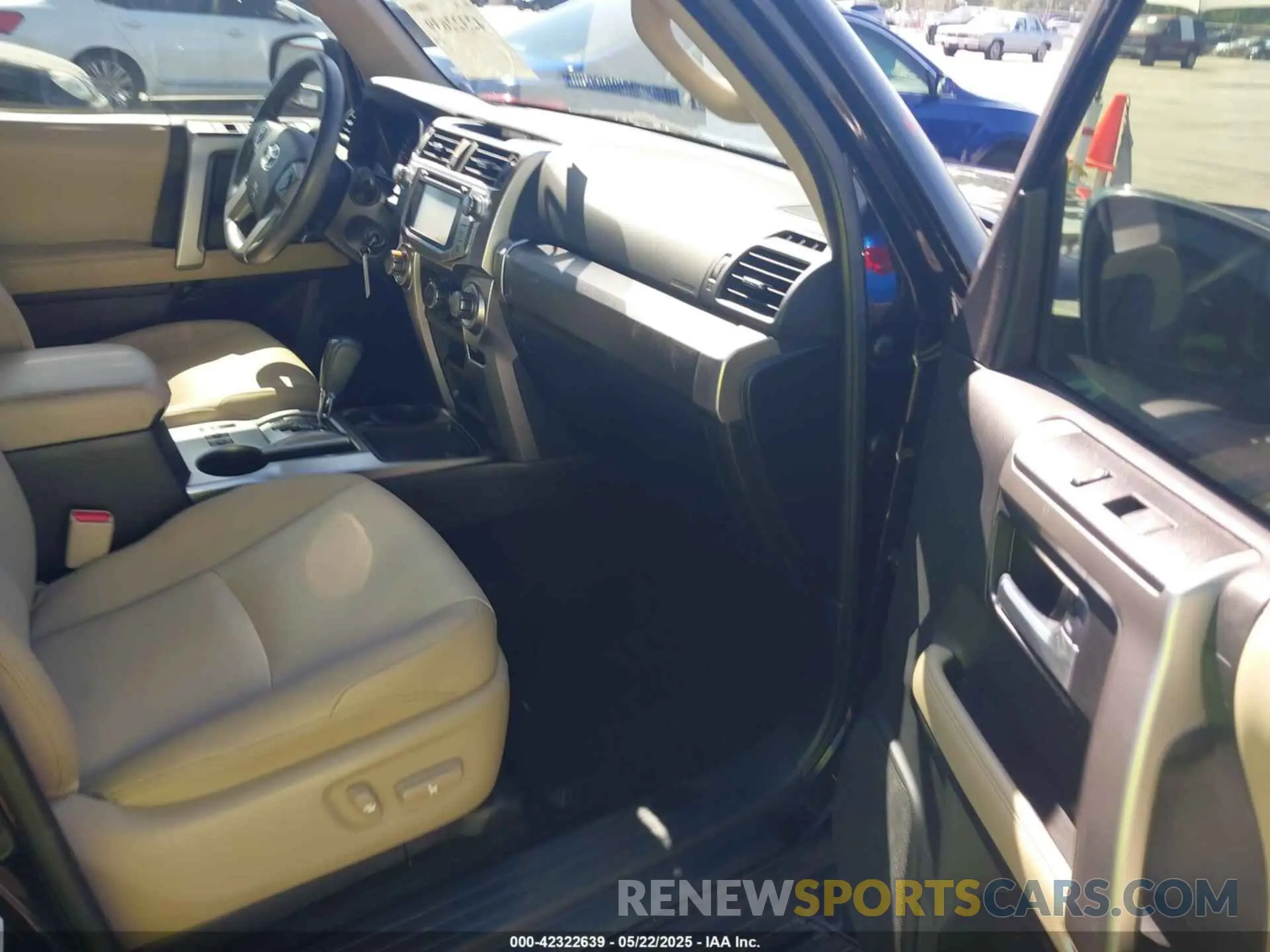 5 Photograph of a damaged car JTEZU5JR2K5210350 TOYOTA 4RUNNER 2019