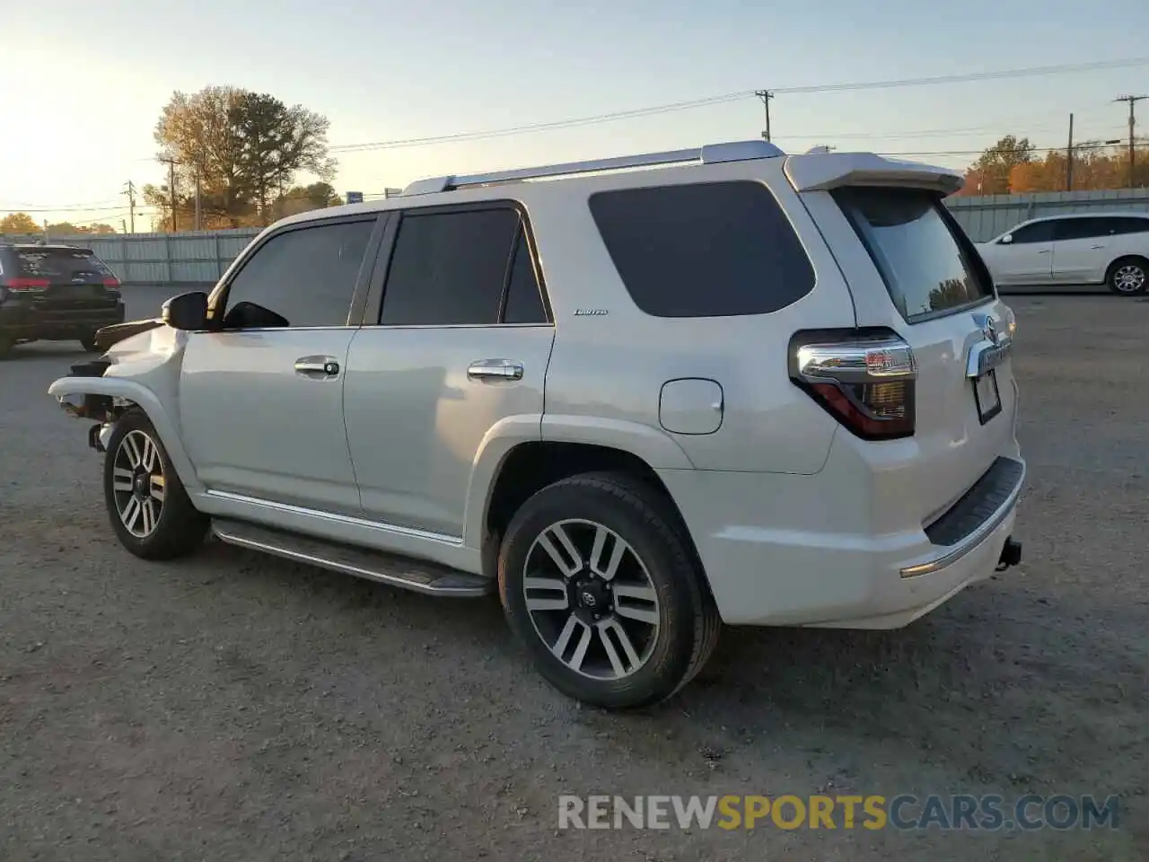 2 Photograph of a damaged car JTEZU5JR3K5200104 TOYOTA 4RUNNER 2019