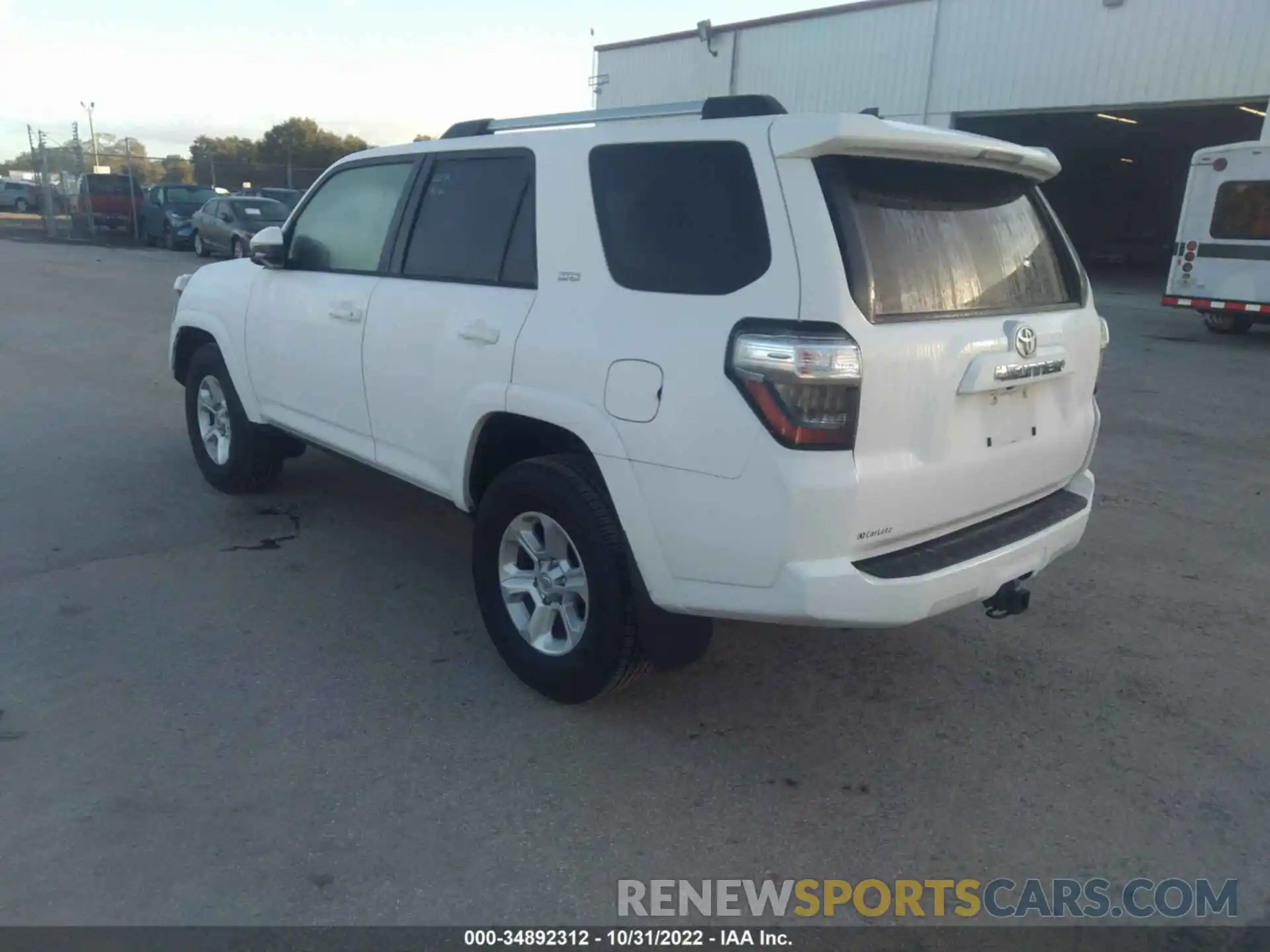 3 Photograph of a damaged car JTEZU5JR3K5200281 TOYOTA 4RUNNER 2019