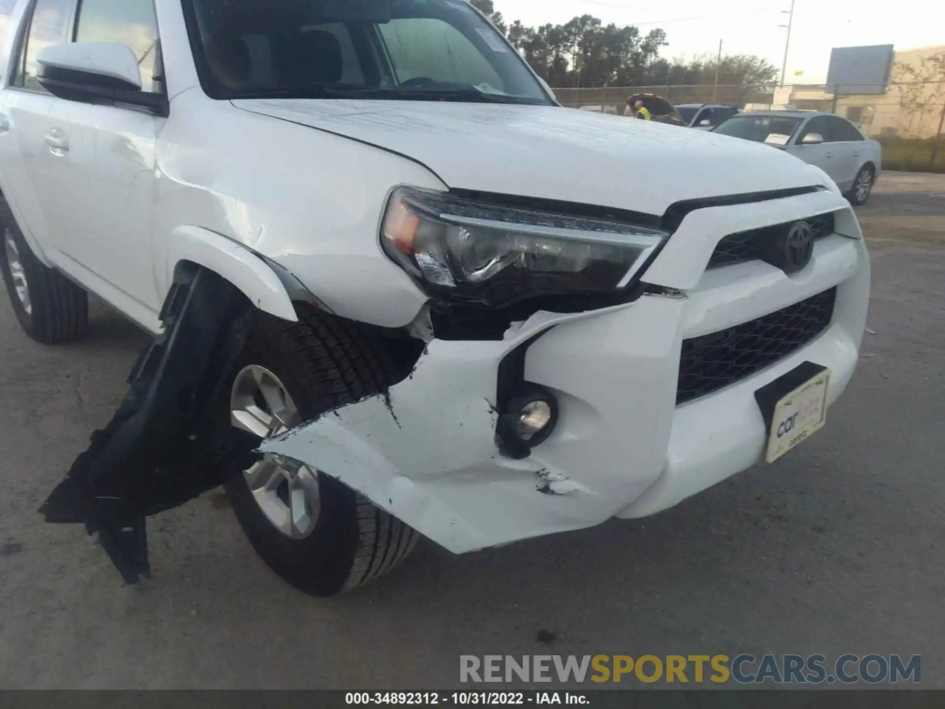 6 Photograph of a damaged car JTEZU5JR3K5200281 TOYOTA 4RUNNER 2019