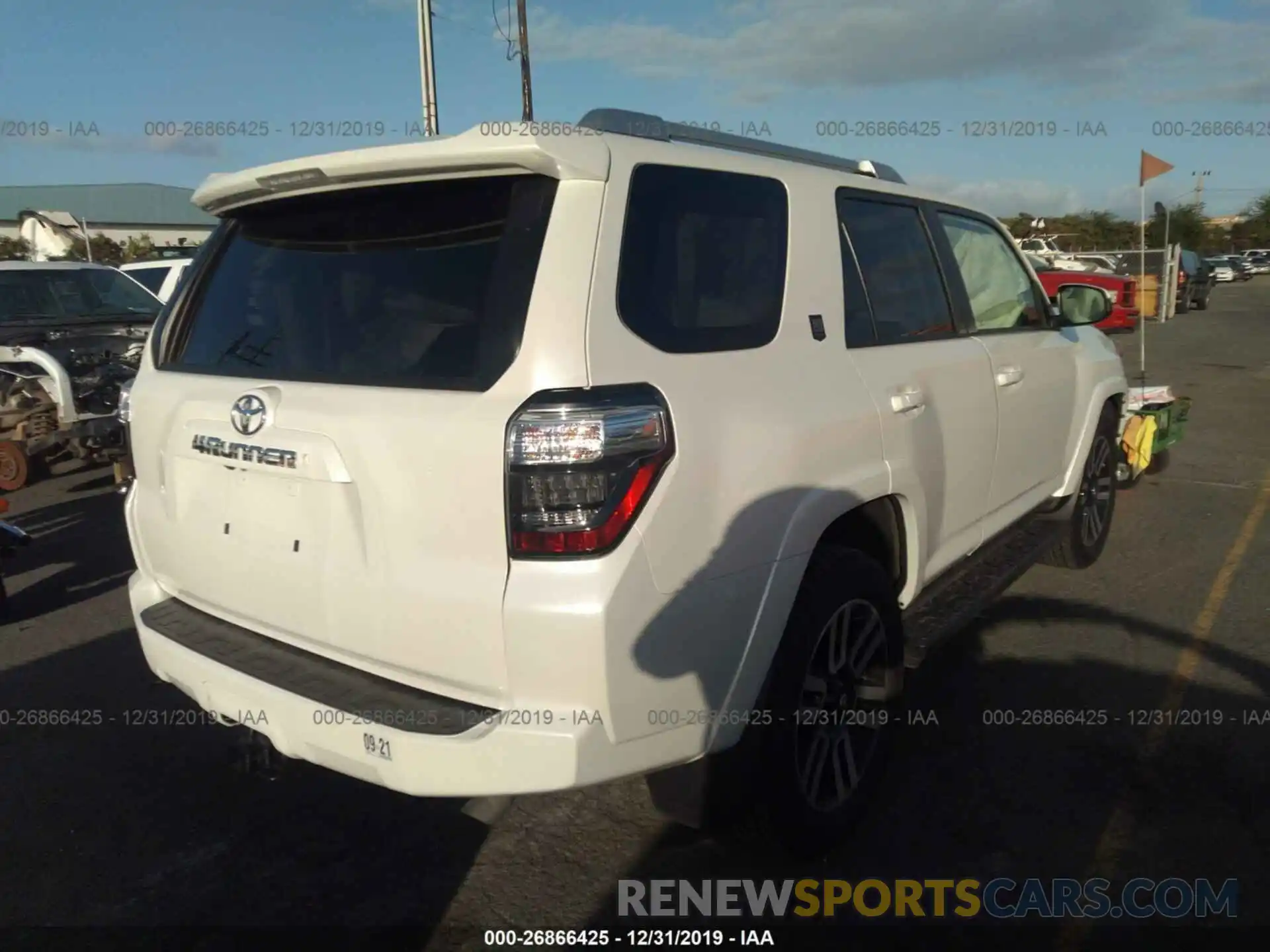 4 Photograph of a damaged car JTEZU5JR3K5203486 TOYOTA 4RUNNER 2019