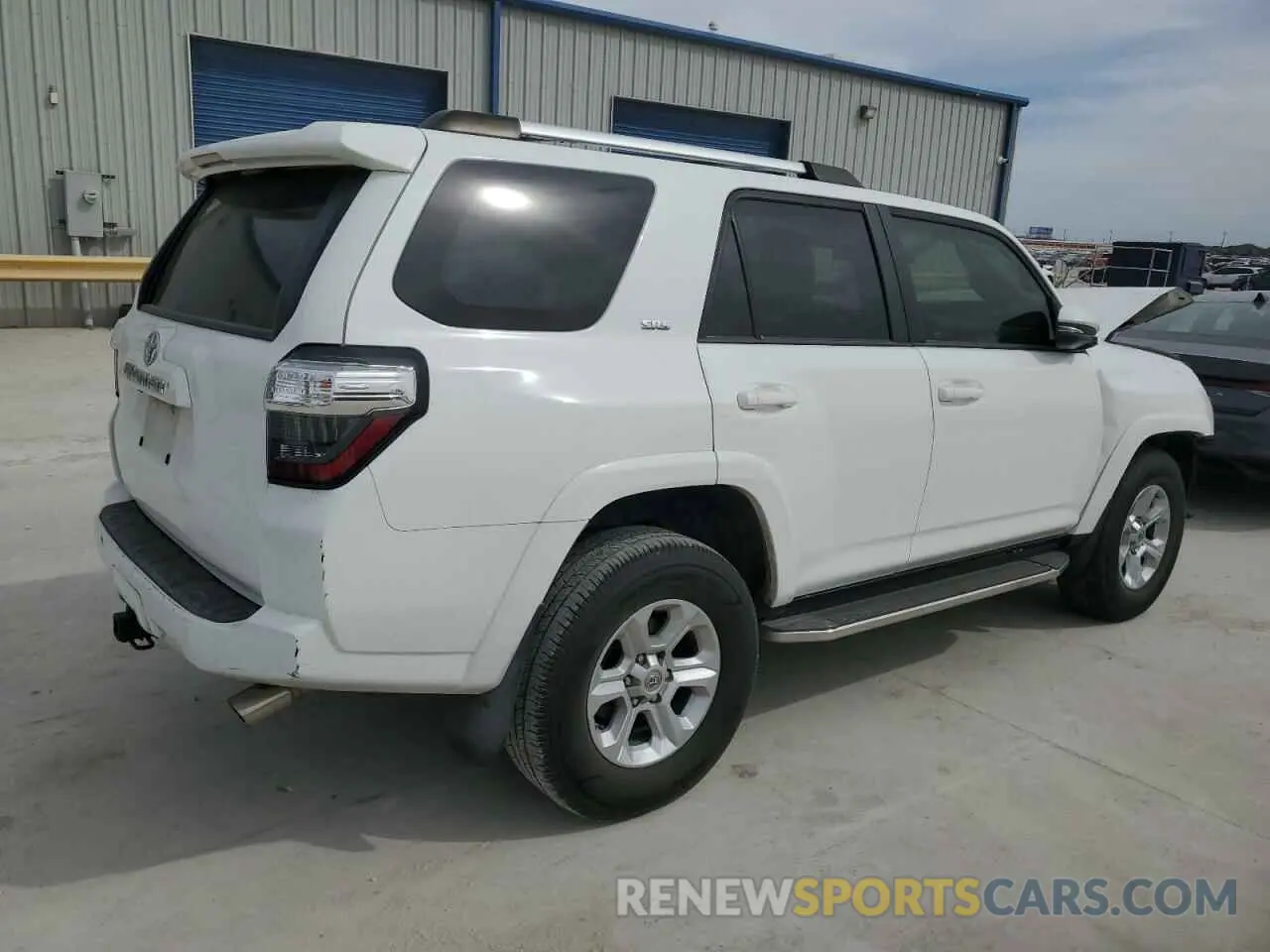 3 Photograph of a damaged car JTEZU5JR3K5210356 TOYOTA 4RUNNER 2019