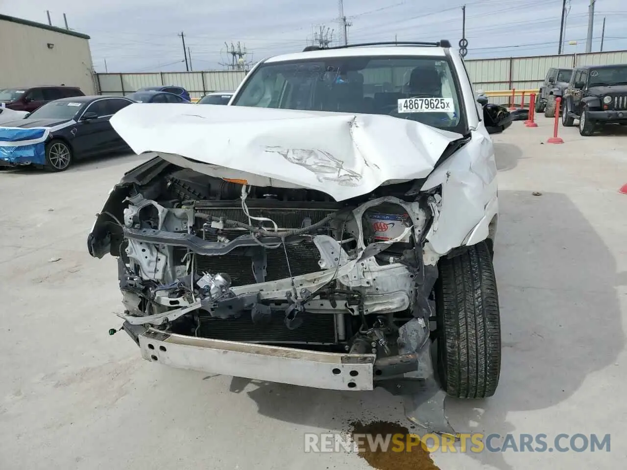 5 Photograph of a damaged car JTEZU5JR3K5210356 TOYOTA 4RUNNER 2019