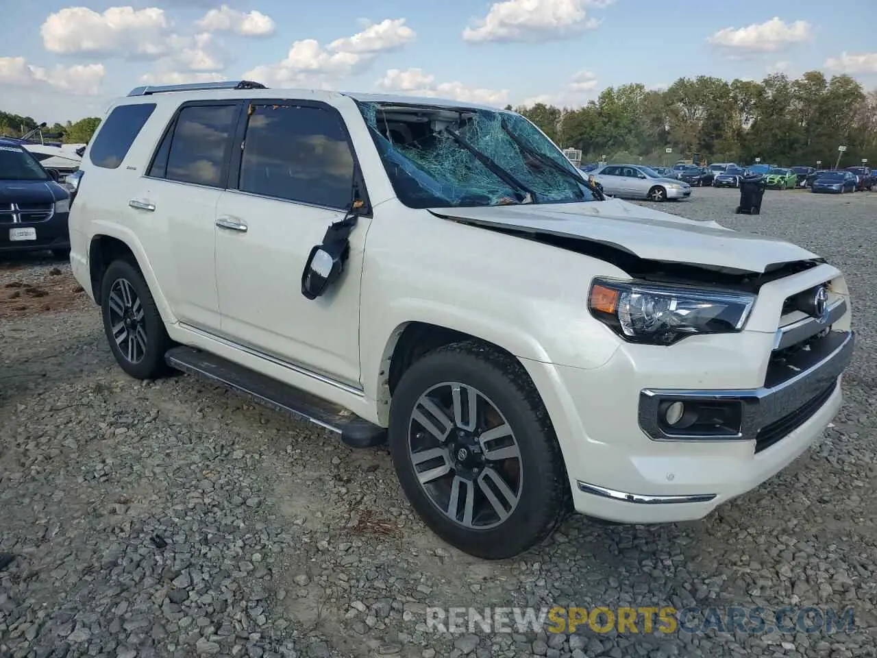 4 Photograph of a damaged car JTEZU5JR4K5196130 TOYOTA 4RUNNER 2019