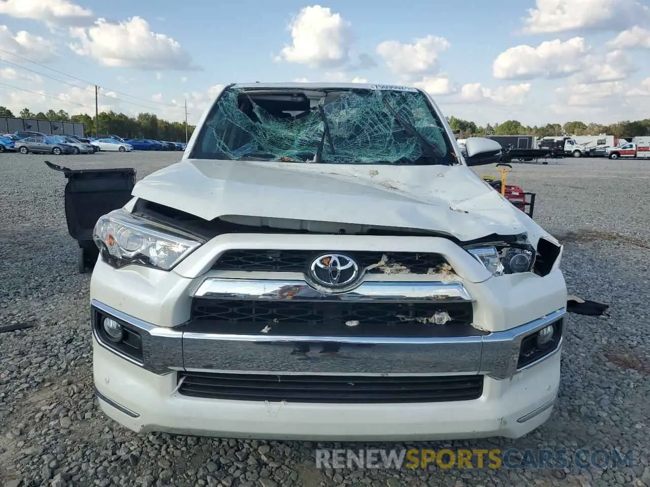 5 Photograph of a damaged car JTEZU5JR4K5196130 TOYOTA 4RUNNER 2019