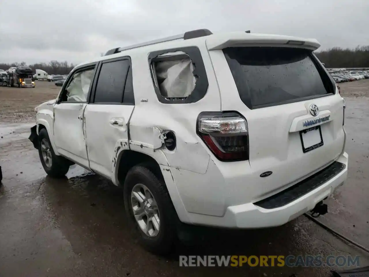 2 Photograph of a damaged car JTEZU5JR4K5198394 TOYOTA 4RUNNER 2019