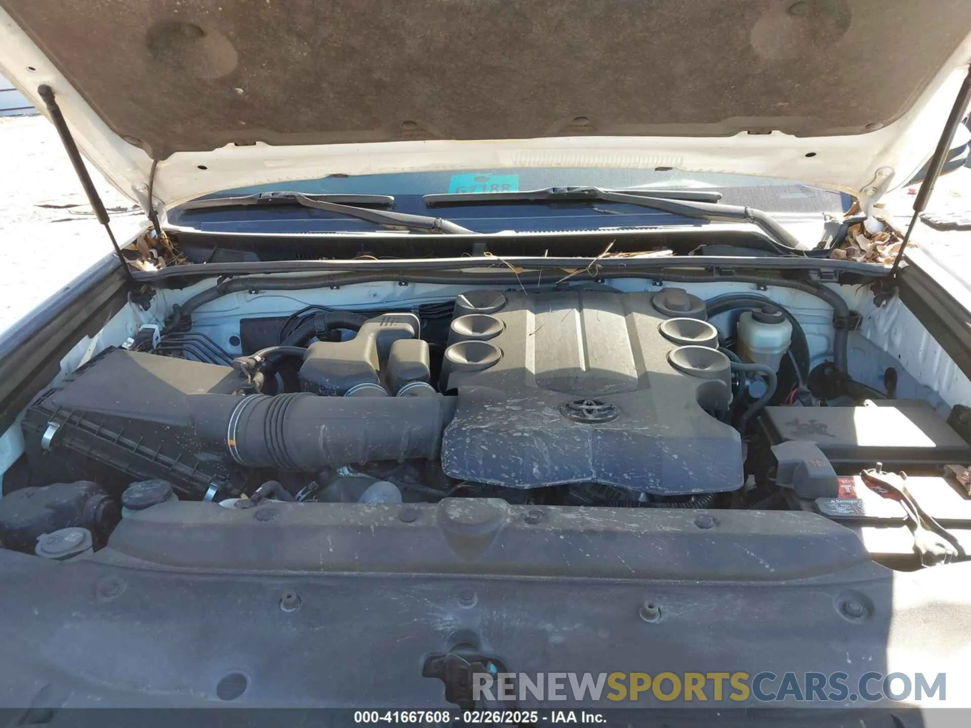 10 Photograph of a damaged car JTEZU5JR4K5209166 TOYOTA 4RUNNER 2019