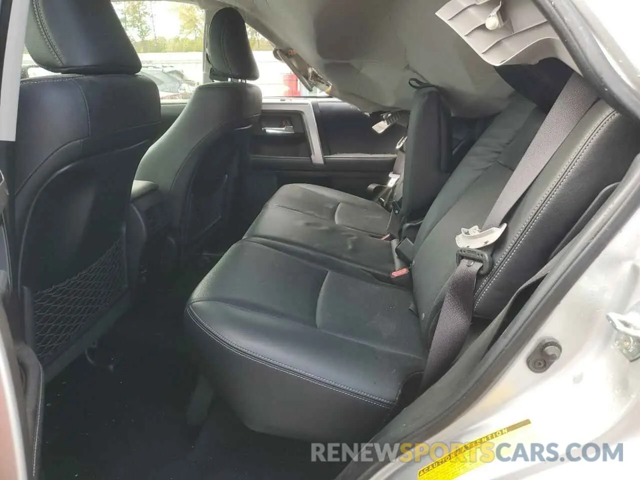 11 Photograph of a damaged car JTEZU5JR4K5209636 TOYOTA 4RUNNER 2019