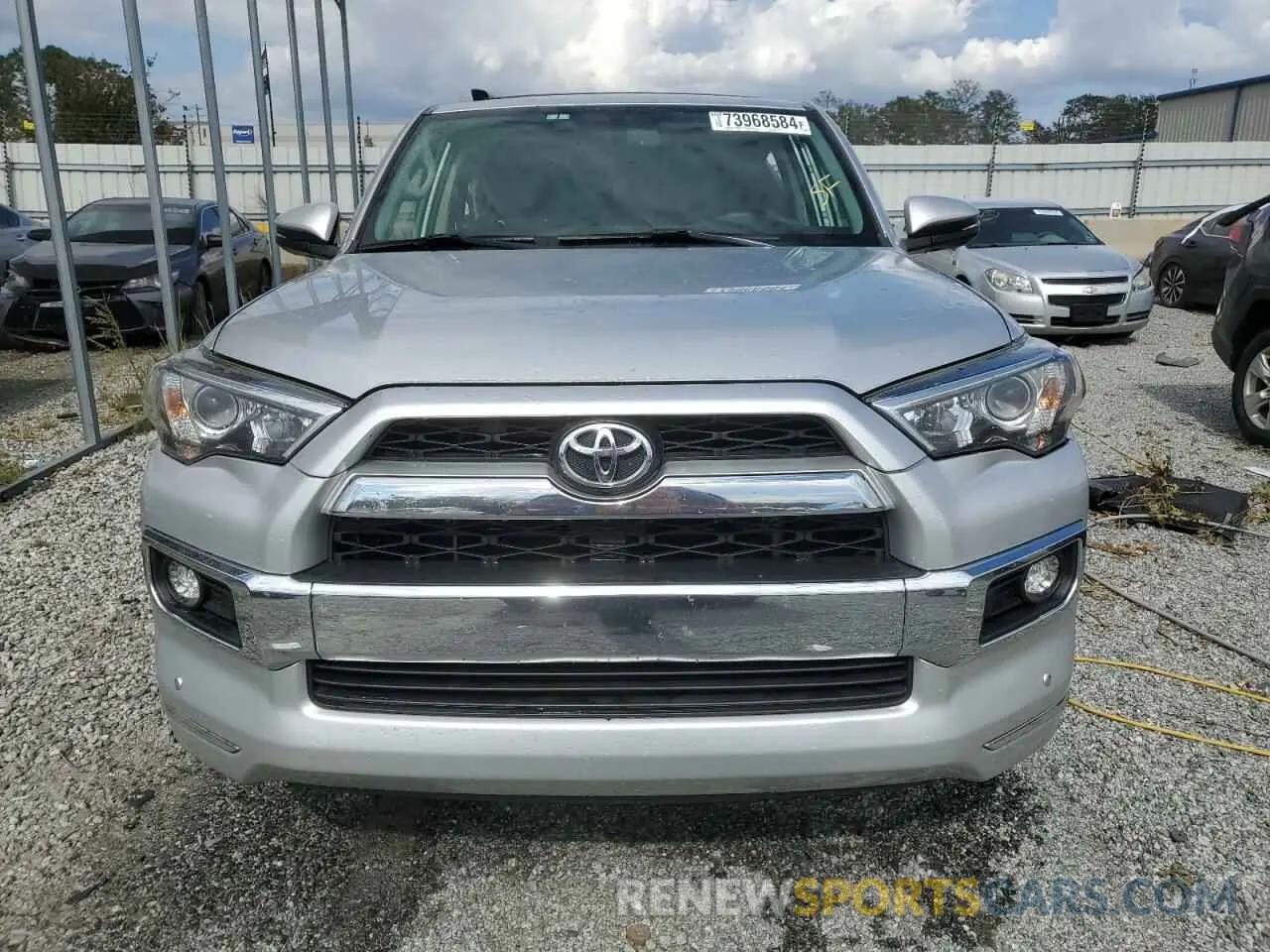 5 Photograph of a damaged car JTEZU5JR4K5209636 TOYOTA 4RUNNER 2019
