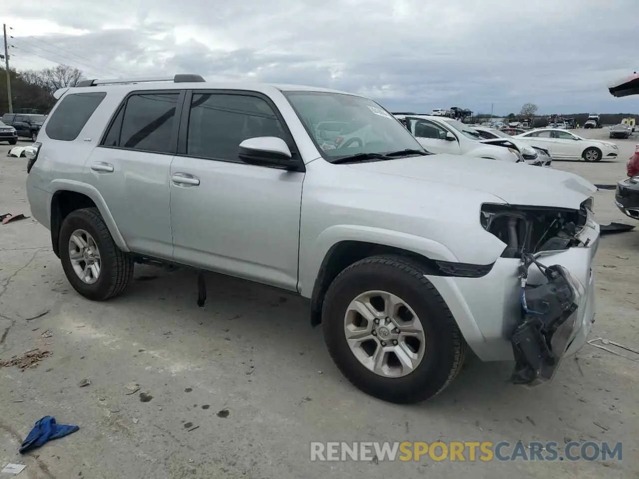 4 Photograph of a damaged car JTEZU5JR5K5199537 TOYOTA 4RUNNER 2019