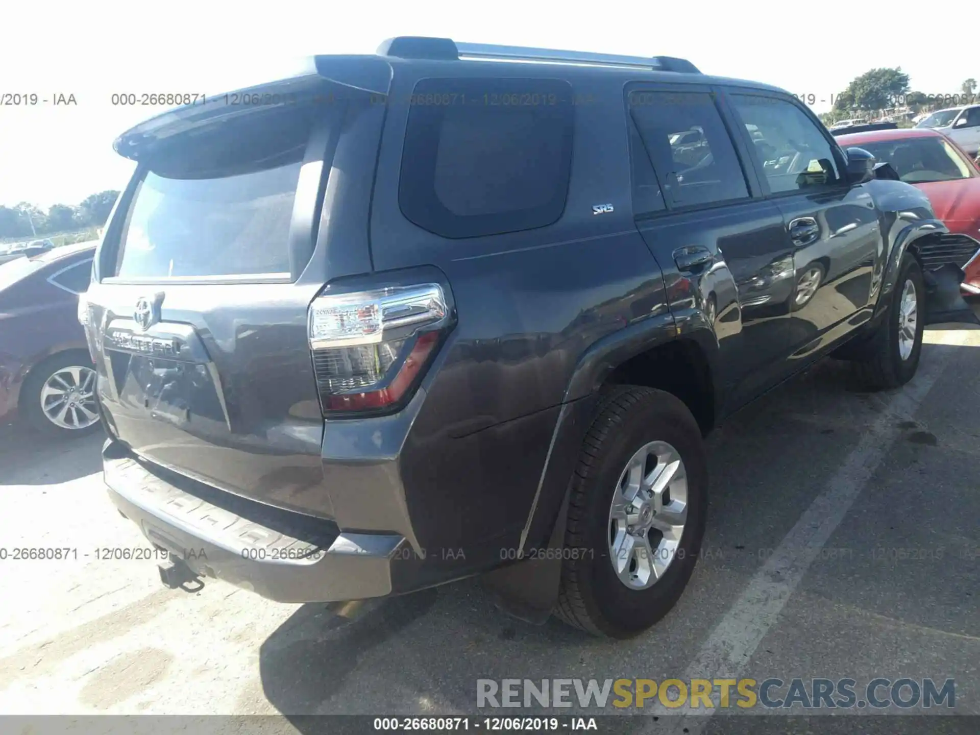 4 Photograph of a damaged car JTEZU5JR5K5201397 TOYOTA 4RUNNER 2019