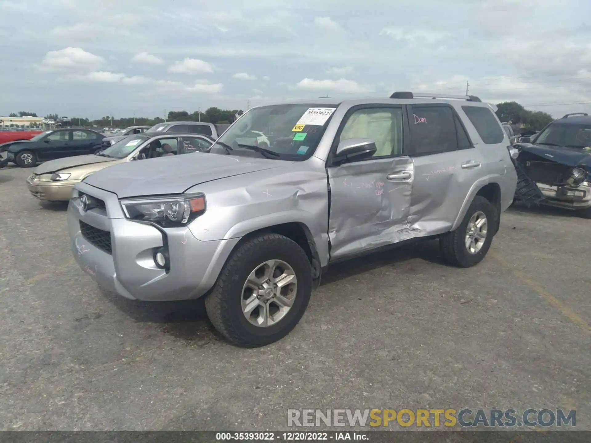 2 Photograph of a damaged car JTEZU5JR5K5202341 TOYOTA 4RUNNER 2019