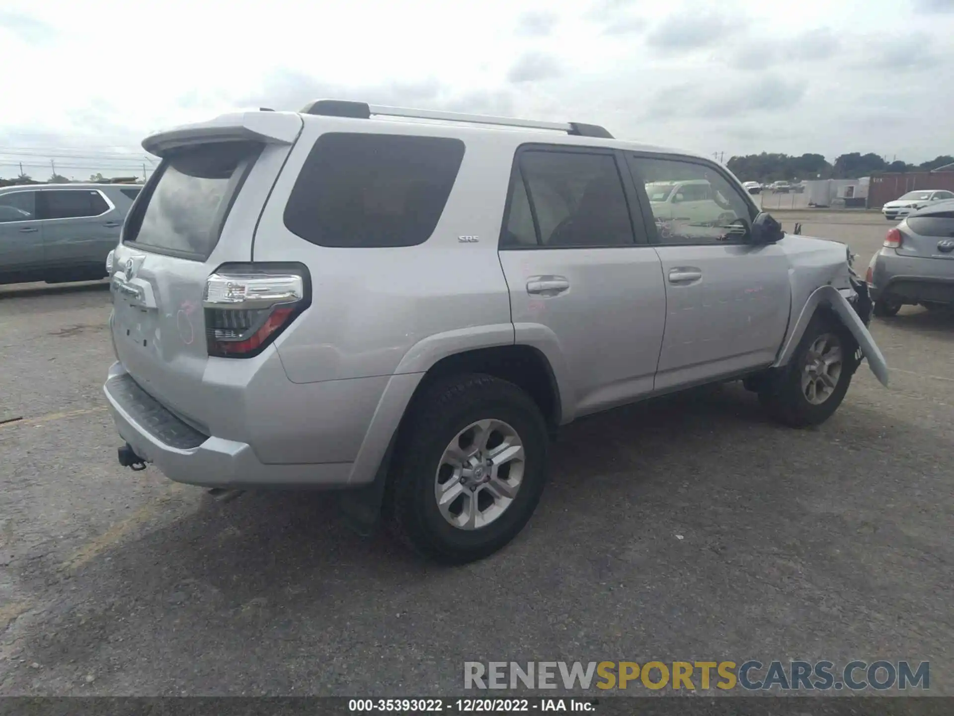 4 Photograph of a damaged car JTEZU5JR5K5202341 TOYOTA 4RUNNER 2019