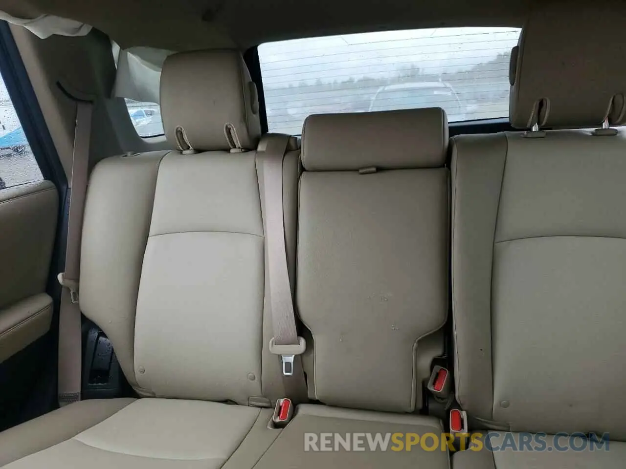 10 Photograph of a damaged car JTEZU5JR5K5211024 TOYOTA 4RUNNER 2019