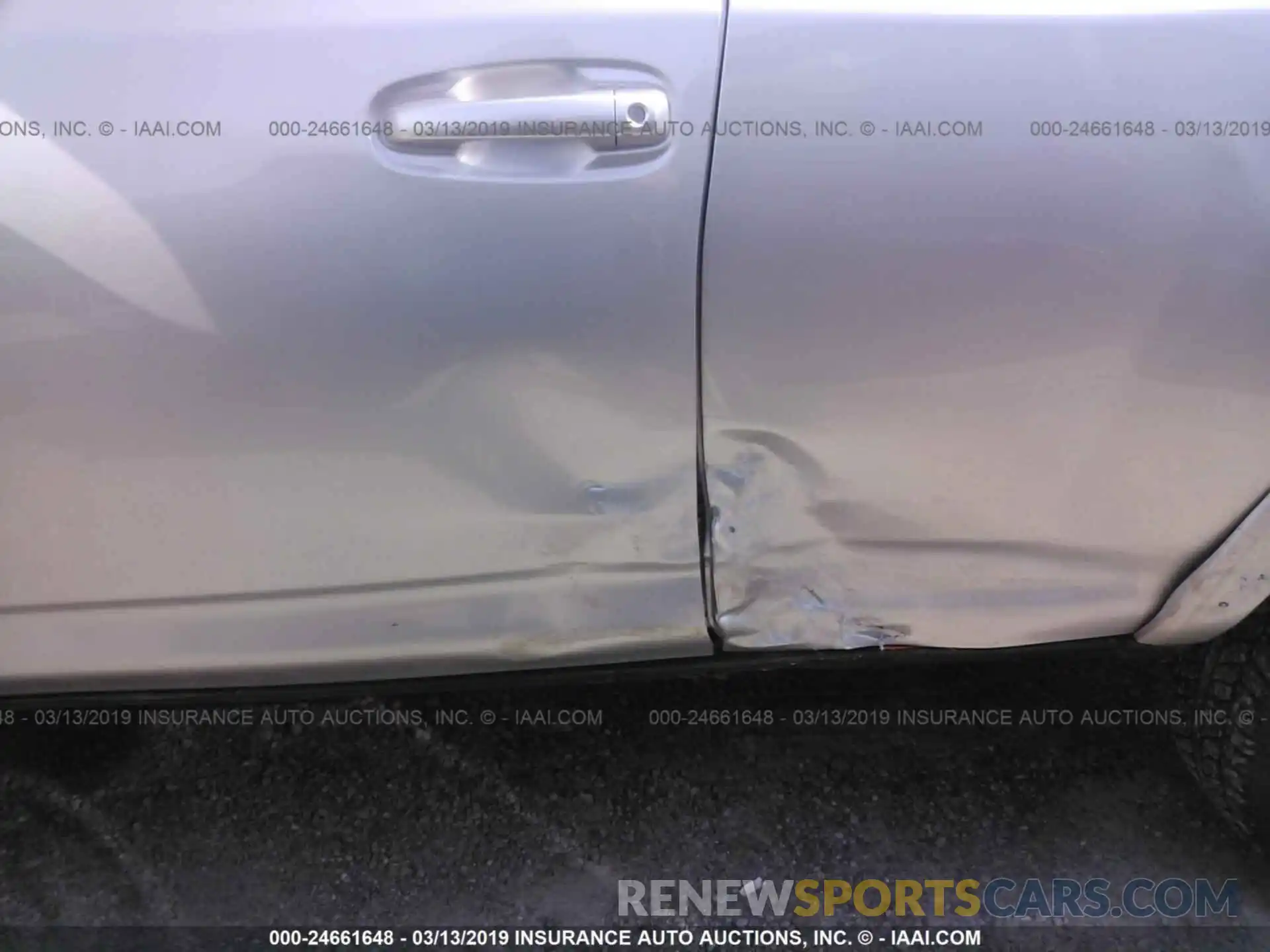 6 Photograph of a damaged car JTEZU5JR6K5192760 TOYOTA 4RUNNER 2019