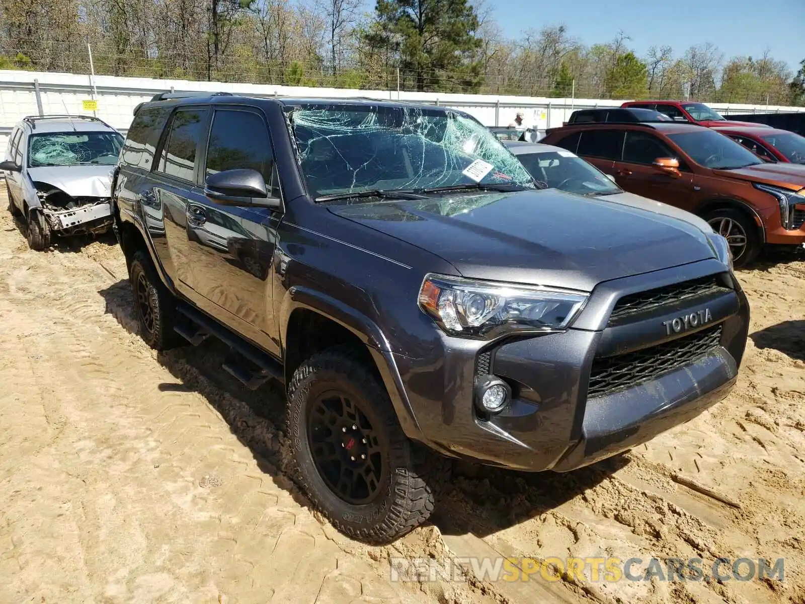 1 Photograph of a damaged car JTEZU5JR6K5195531 TOYOTA 4RUNNER 2019