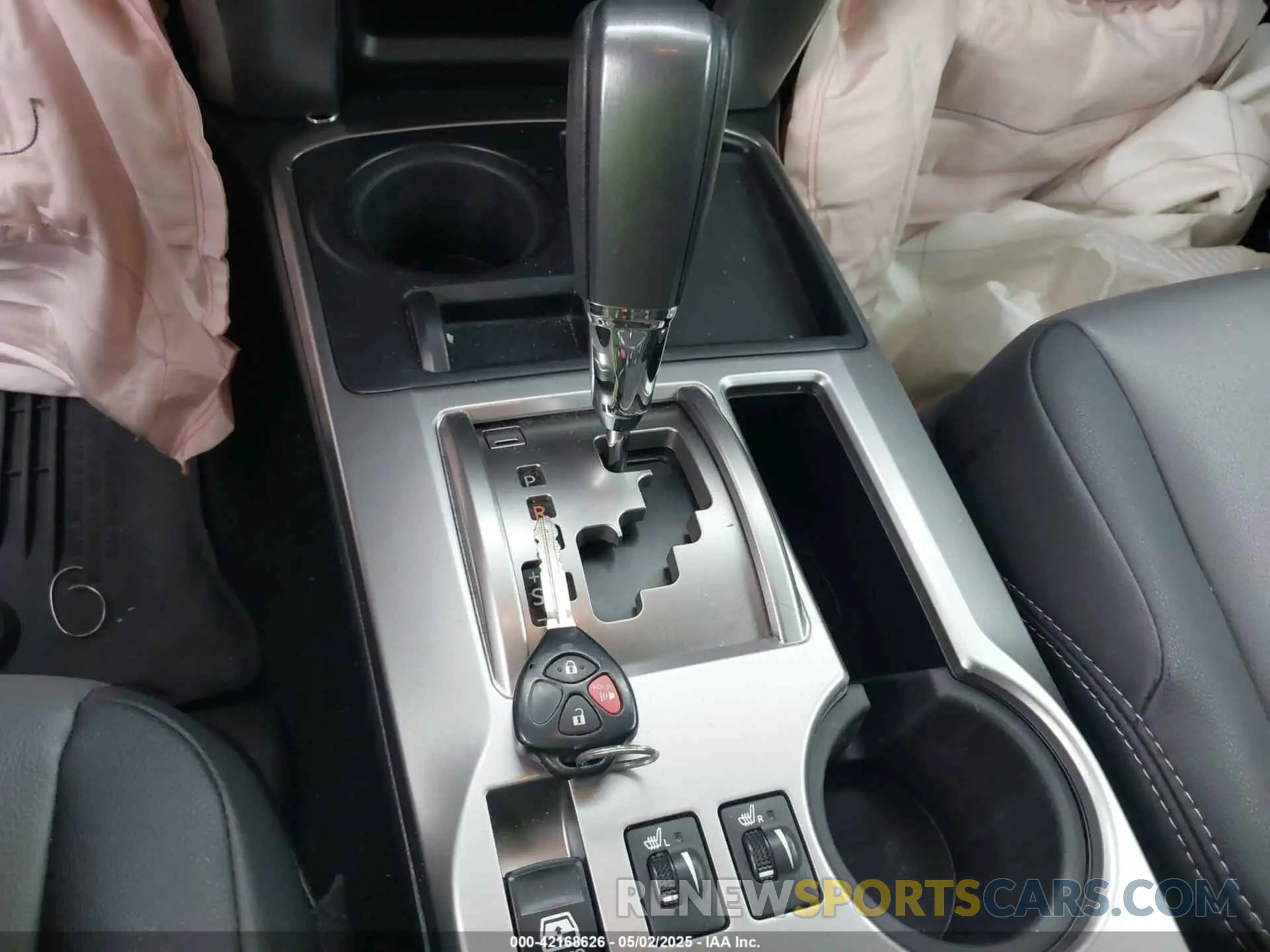 11 Photograph of a damaged car JTEZU5JR6K5200159 TOYOTA 4RUNNER 2019
