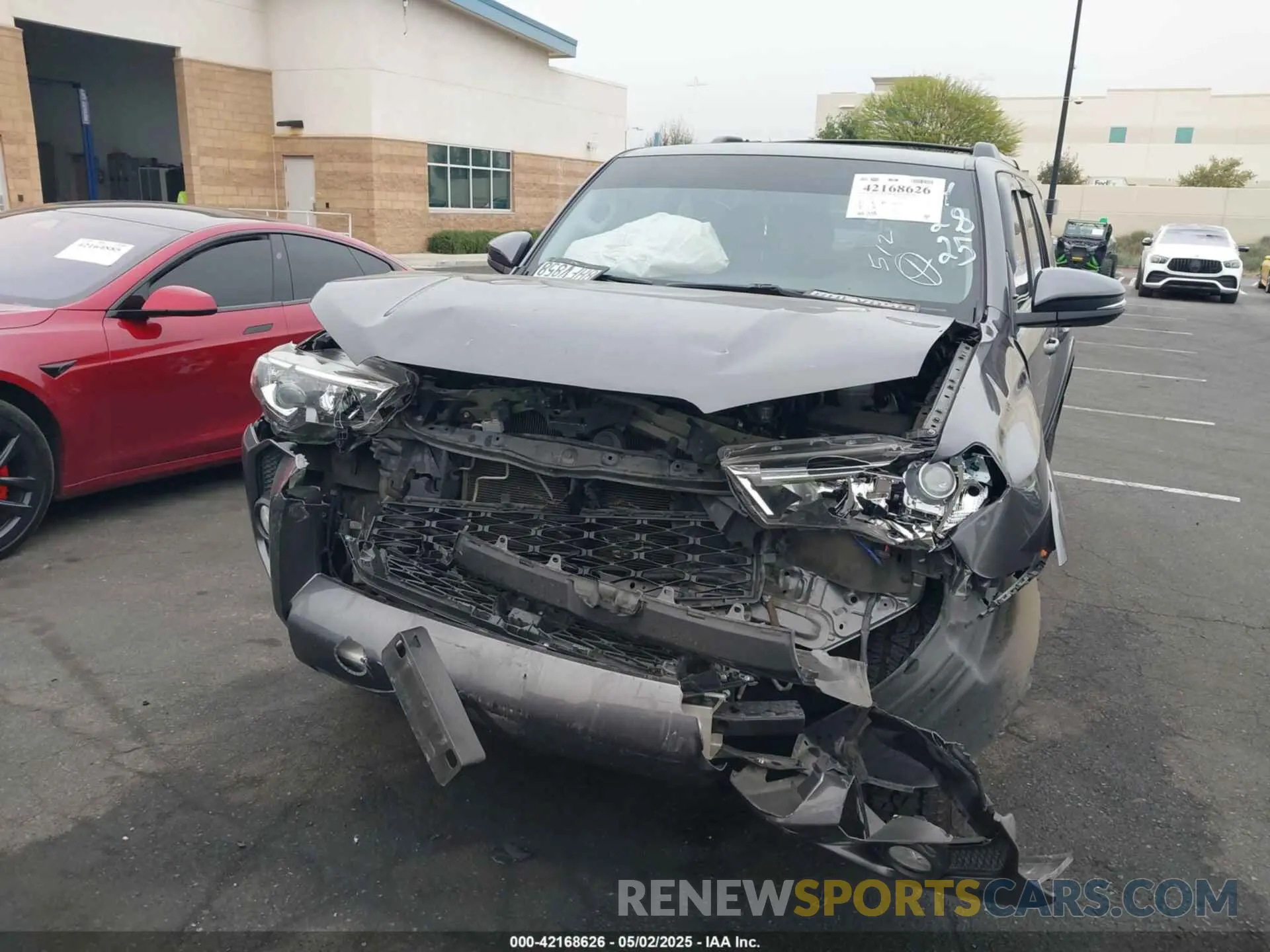 6 Photograph of a damaged car JTEZU5JR6K5200159 TOYOTA 4RUNNER 2019