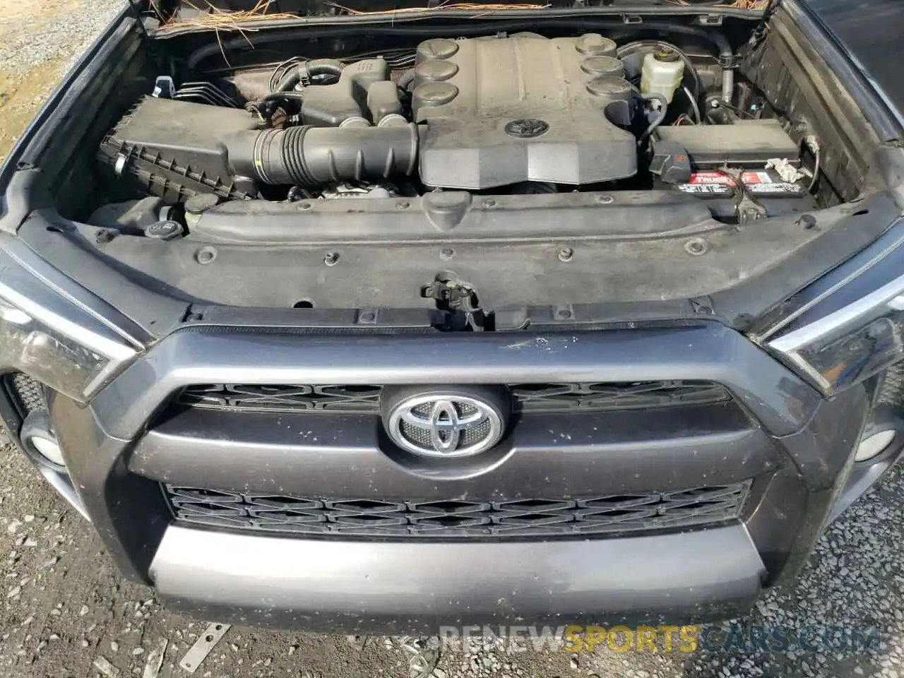 12 Photograph of a damaged car JTEZU5JR6K5202316 TOYOTA 4RUNNER 2019