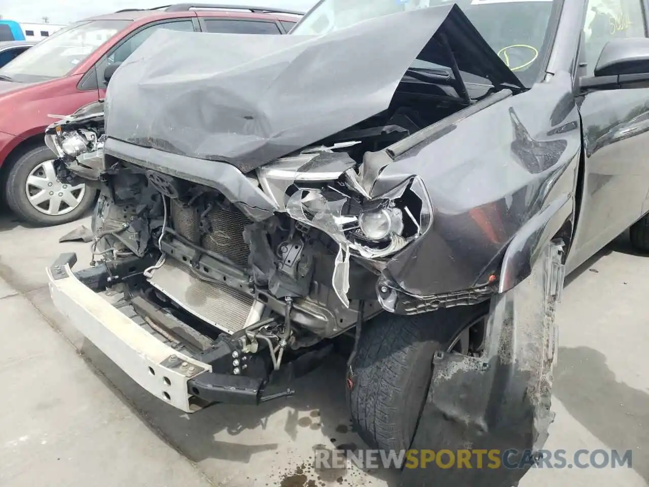 9 Photograph of a damaged car JTEZU5JR6K5202915 TOYOTA 4RUNNER 2019