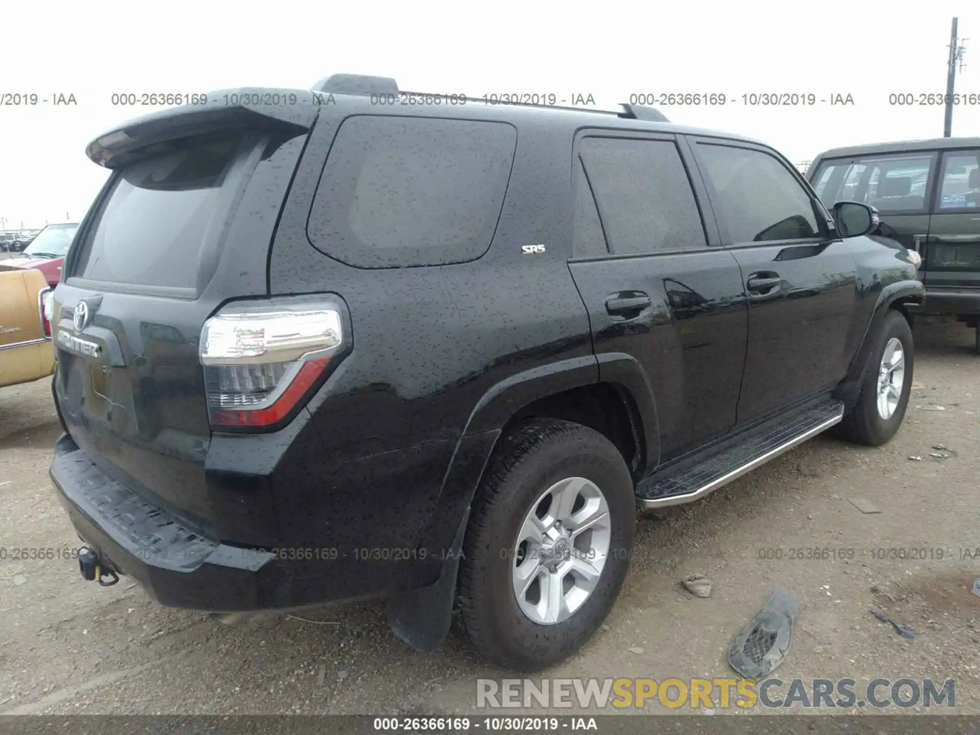 4 Photograph of a damaged car JTEZU5JR6K5204258 TOYOTA 4RUNNER 2019