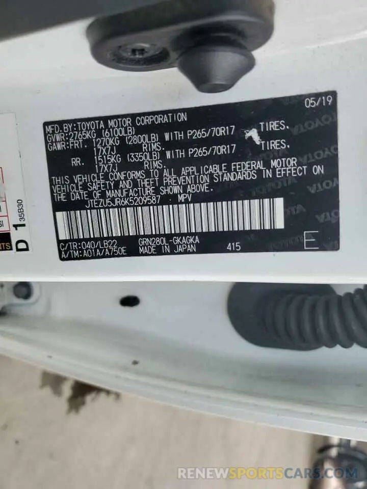 12 Photograph of a damaged car JTEZU5JR6K5209587 TOYOTA 4RUNNER 2019
