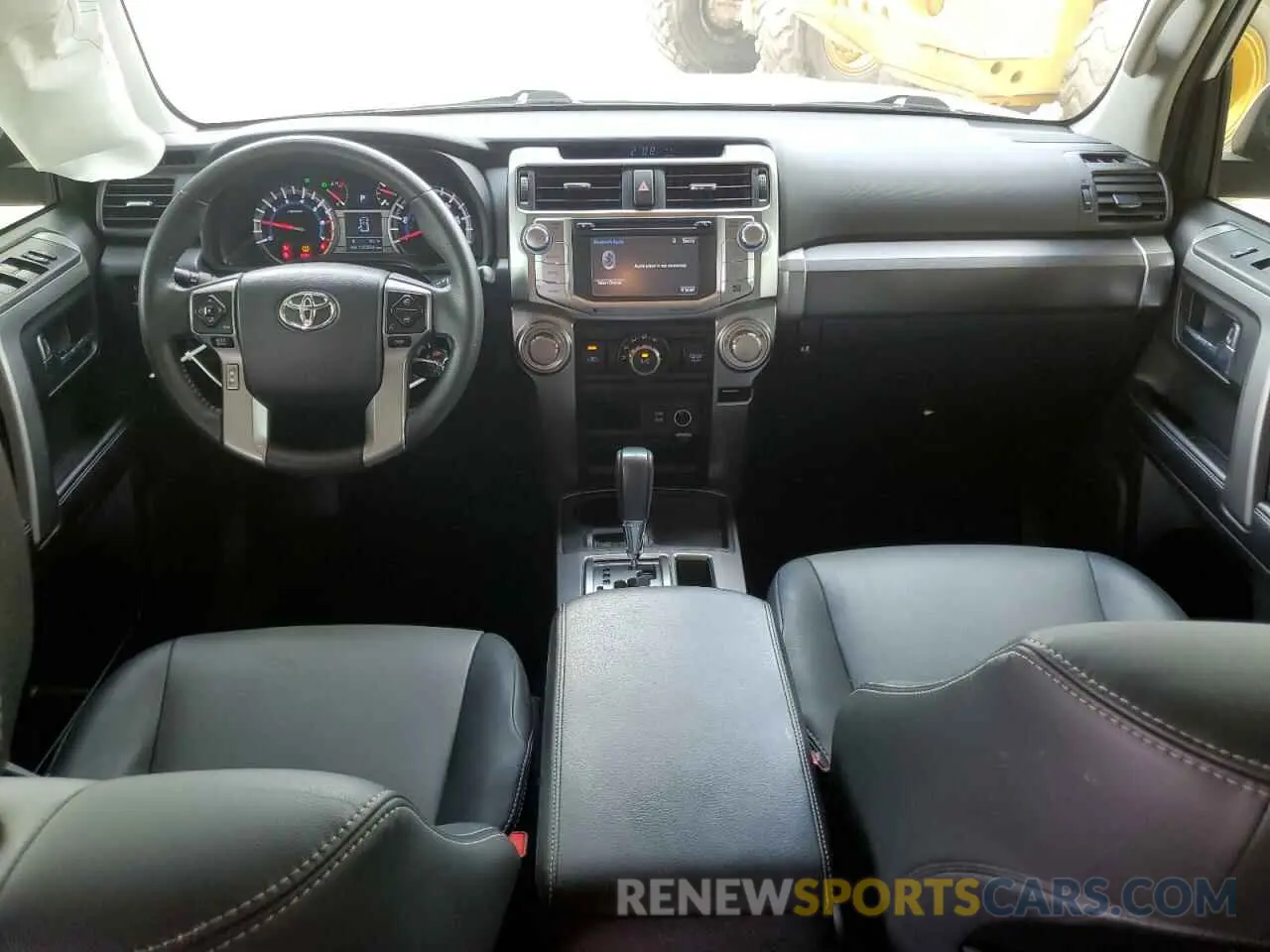 8 Photograph of a damaged car JTEZU5JR6K5209587 TOYOTA 4RUNNER 2019