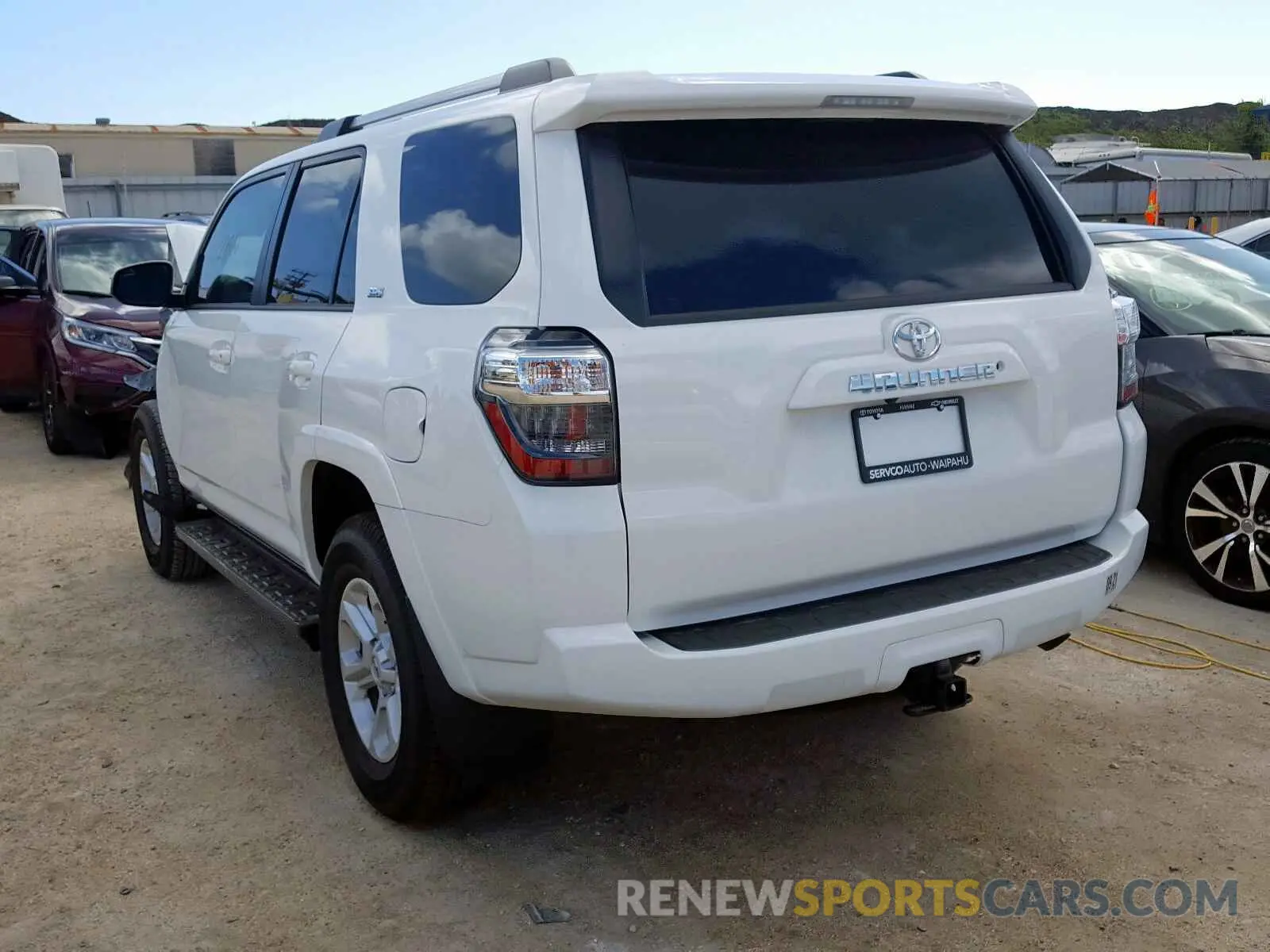 3 Photograph of a damaged car JTEZU5JR6K5210383 TOYOTA 4RUNNER 2019