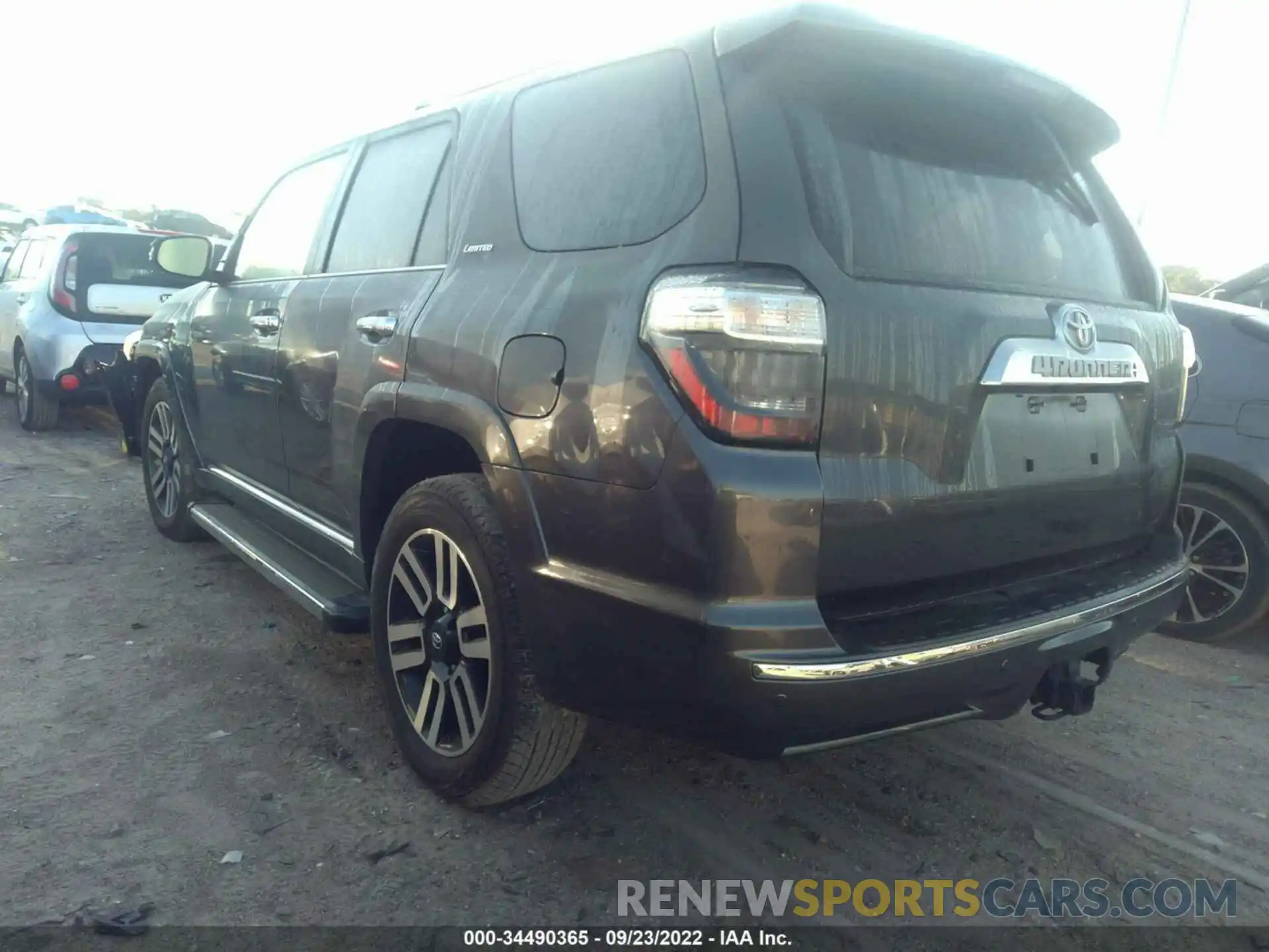 3 Photograph of a damaged car JTEZU5JR6K5213428 TOYOTA 4RUNNER 2019