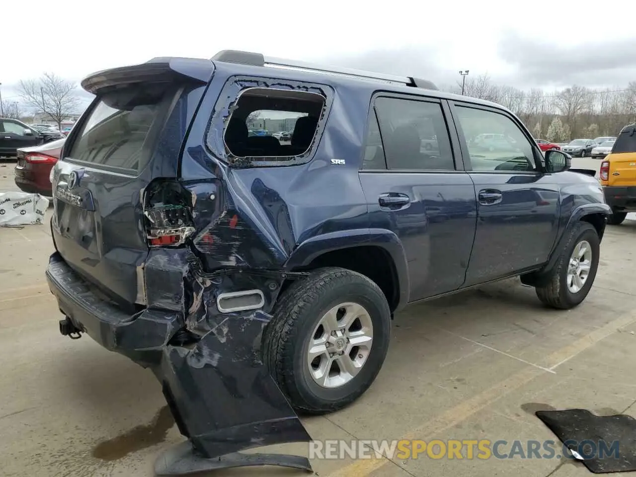 3 Photograph of a damaged car JTEZU5JR7K5202258 TOYOTA 4RUNNER 2019